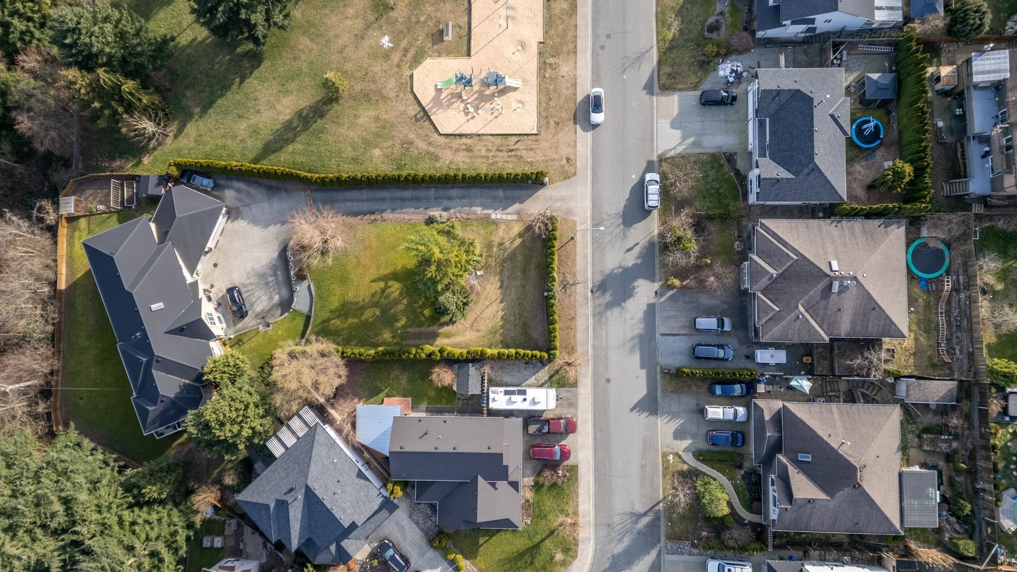 









33697


Veres

Terrace,
Mission,







BC
V2V 7C5

