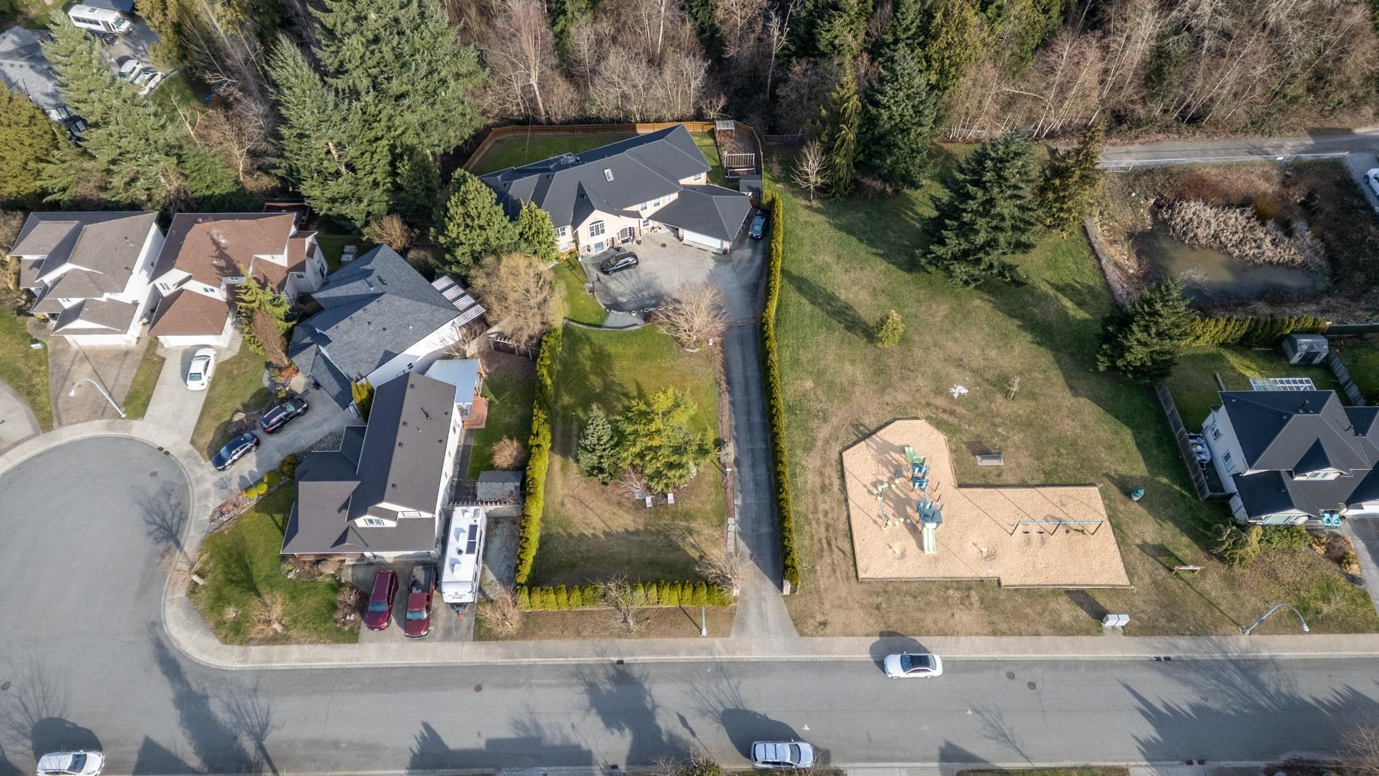 









33697


Veres

Terrace,
Mission,







BC
V2V 7C5

