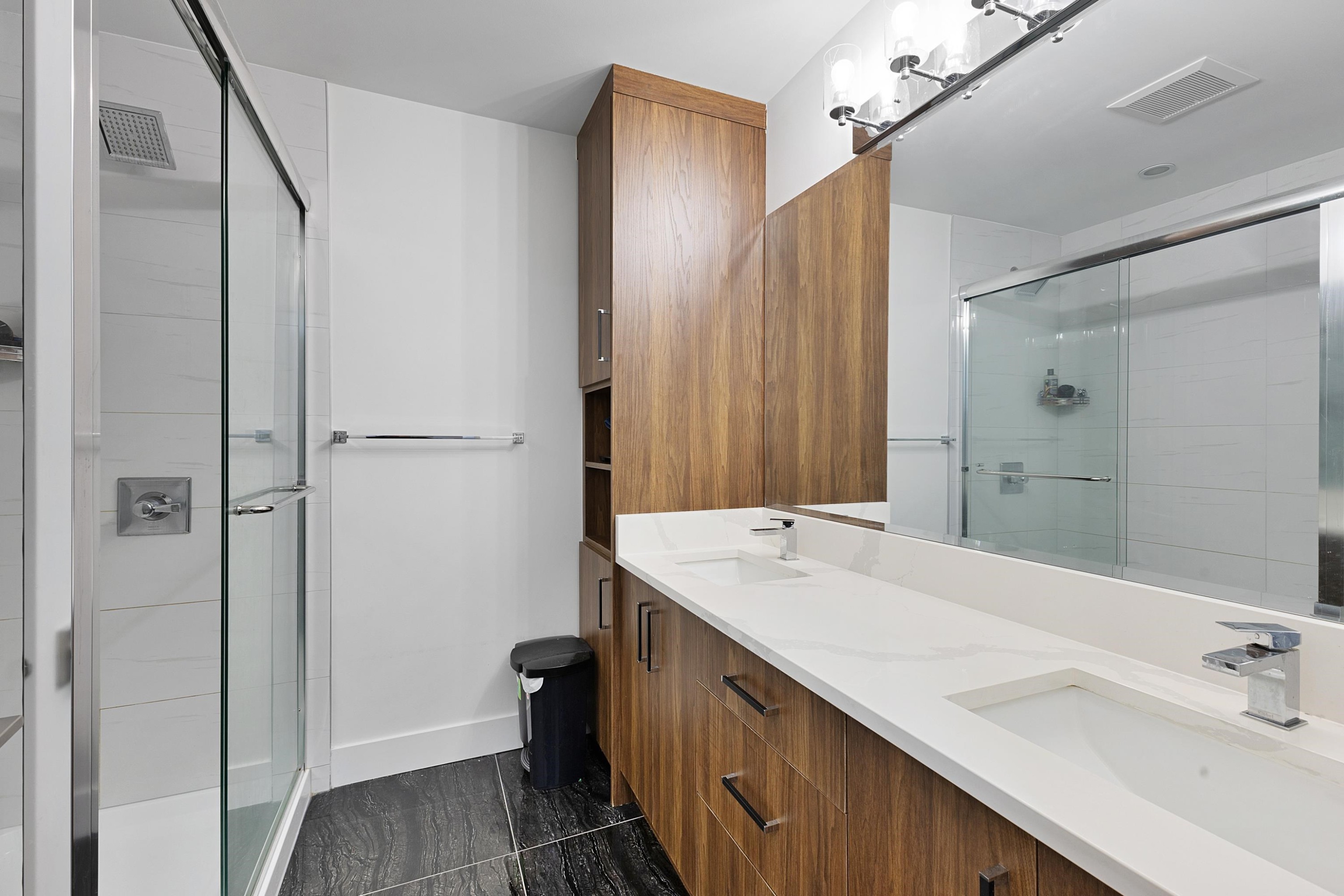 









9652


162a

Street, 15,
Surrey,




BC
V4N 2E4

