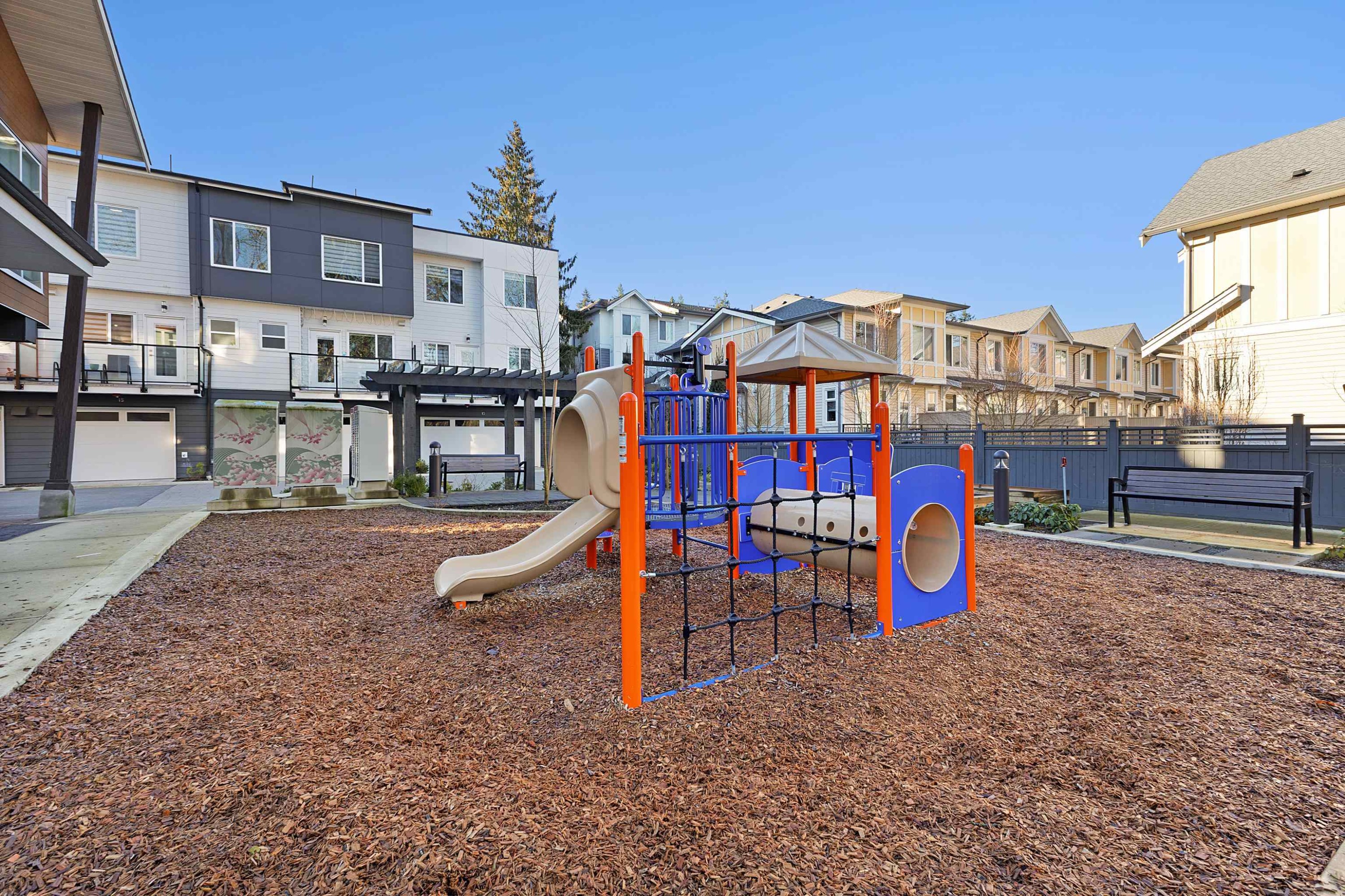 









9652


162a

Street, 15,
Surrey,




BC
V4N 2E4

