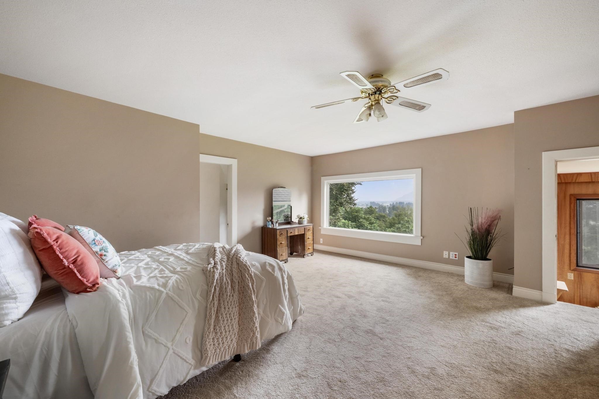 









35280


Ewert

Avenue,
Mission,




BC
V2V 0G3

