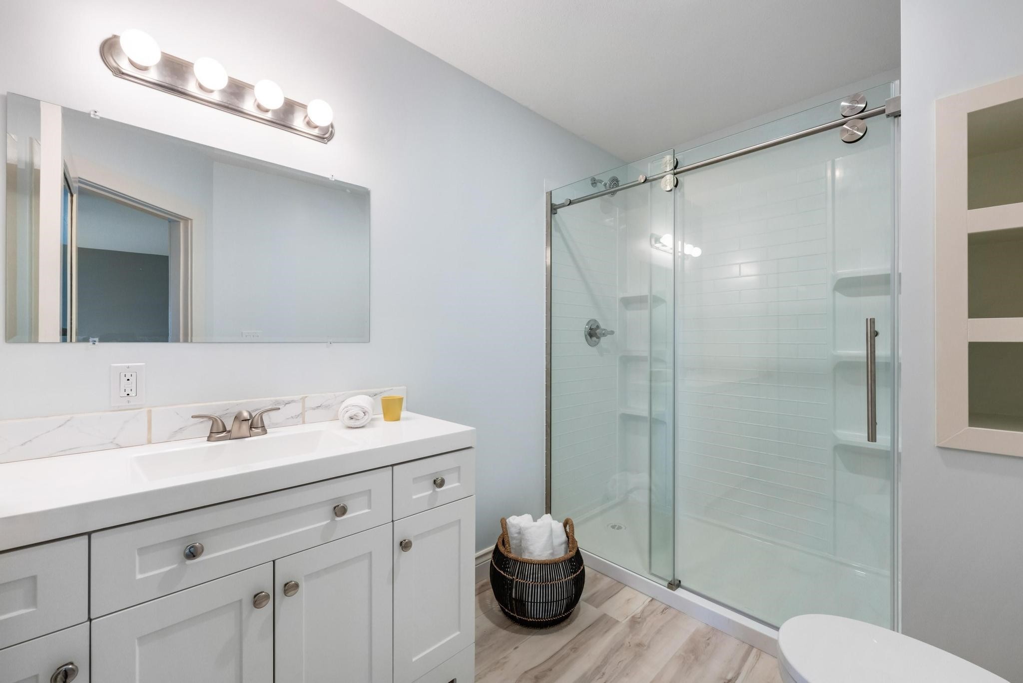 









35280


Ewert

Avenue,
Mission,




BC
V2V 0G3

