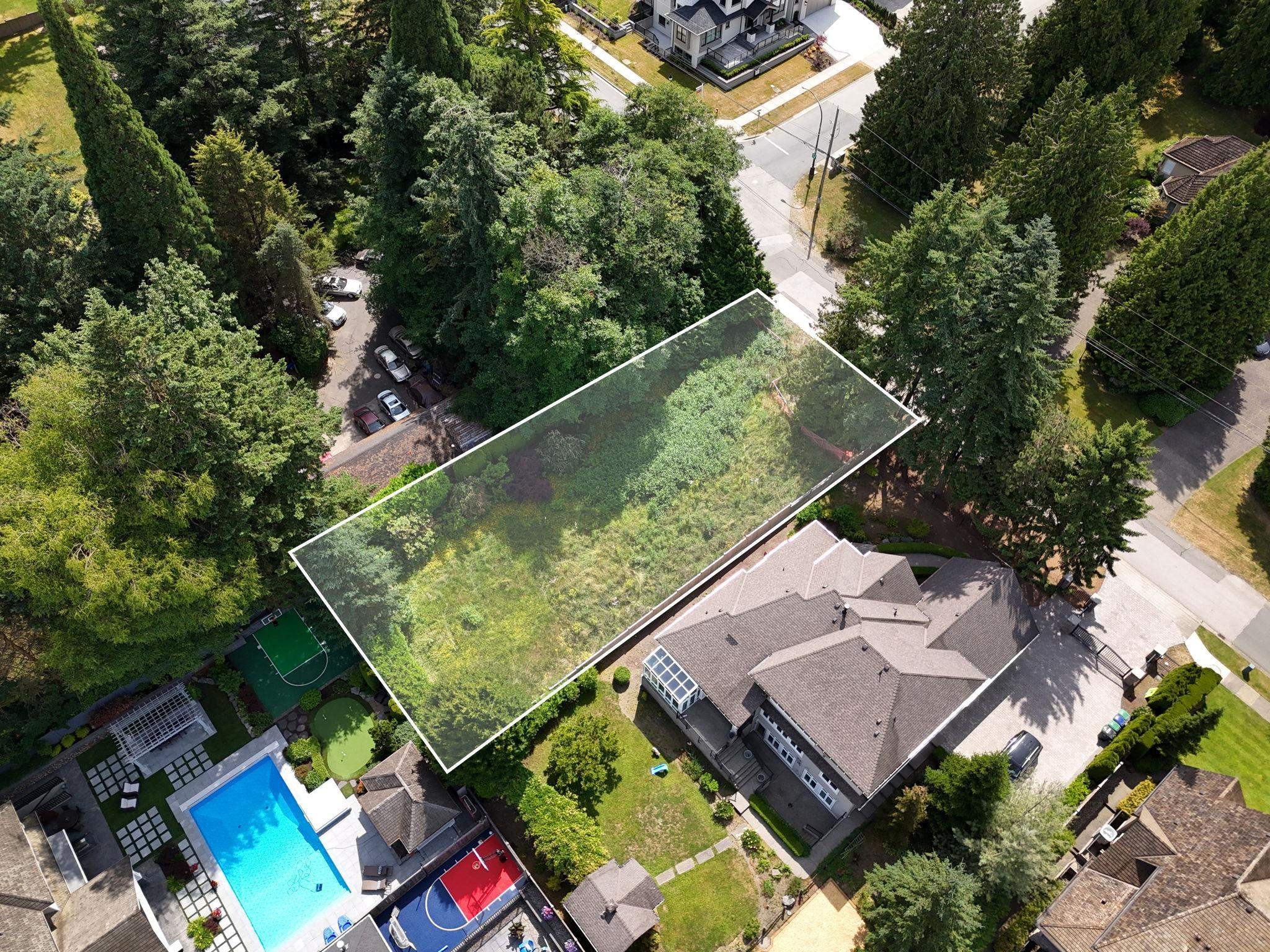 









3862


156

Avenue,
White Rock,







BC
V3Z 0G7

