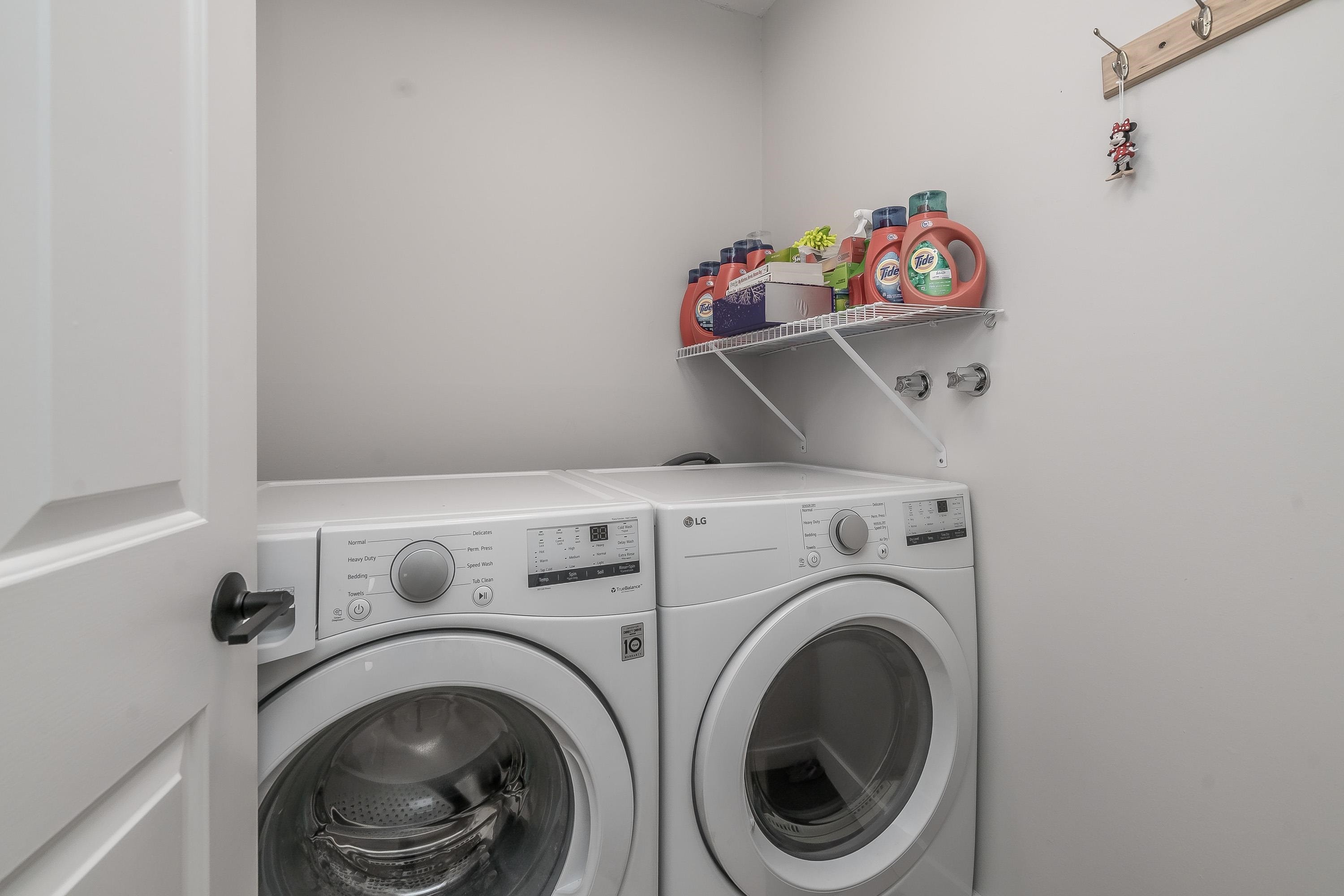 









32910


Amicus Place

Place, 101,
Abbotsford,




BC
V2S 6G9

