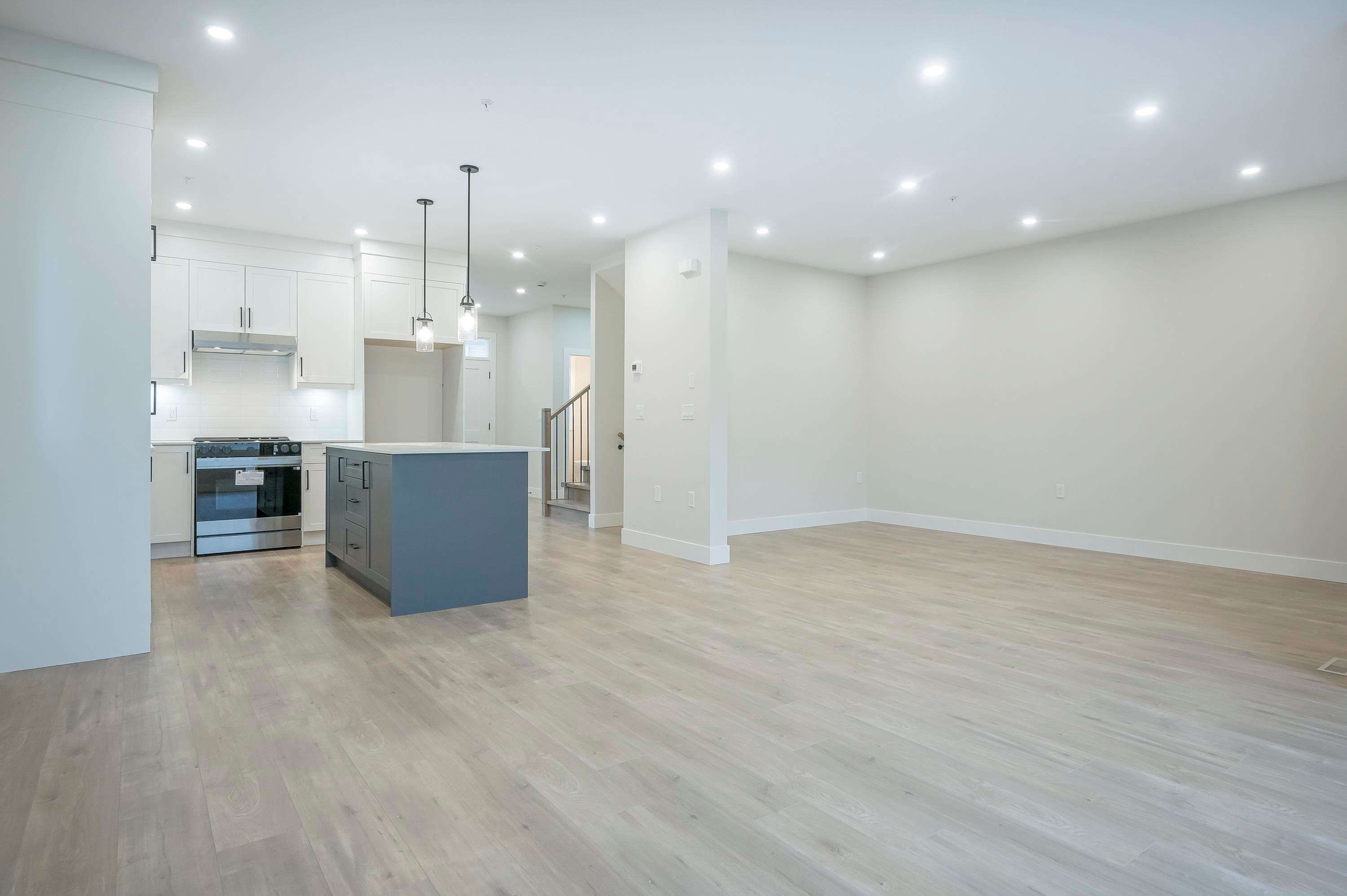 









20516


76a

Avenue,
Langley,




BC
V2Y 3T1

