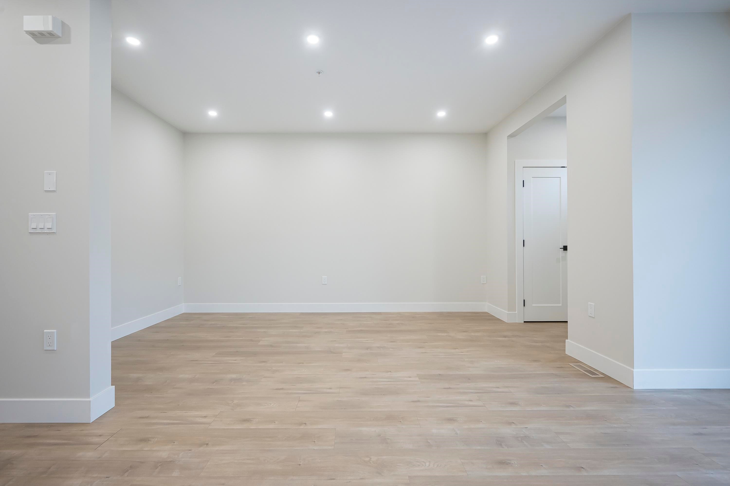 









20516


76a

Avenue,
Langley,




BC
V2Y 3T1

