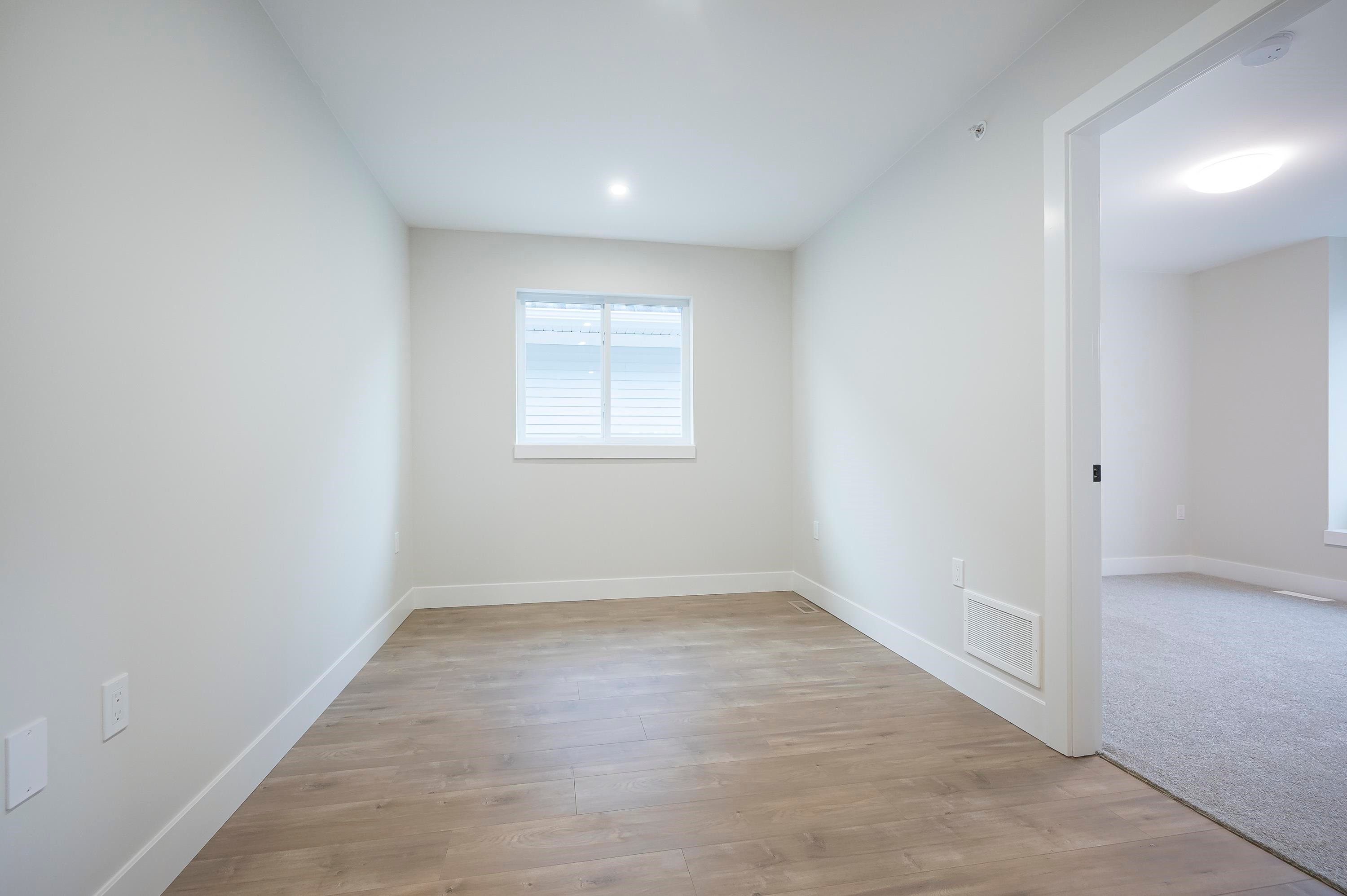 









20516


76a

Avenue,
Langley,




BC
V2Y 3T1

