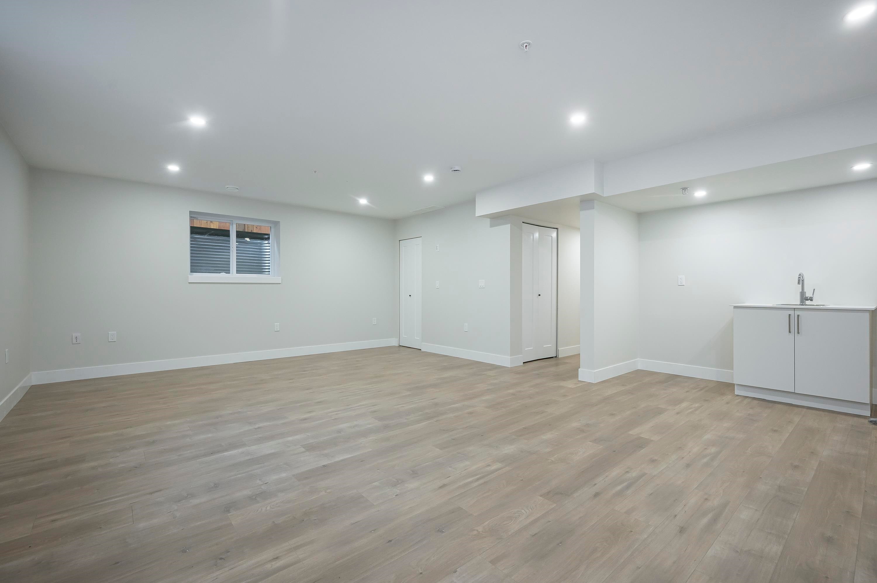 









20516


76a

Avenue,
Langley,




BC
V2Y 3T1

