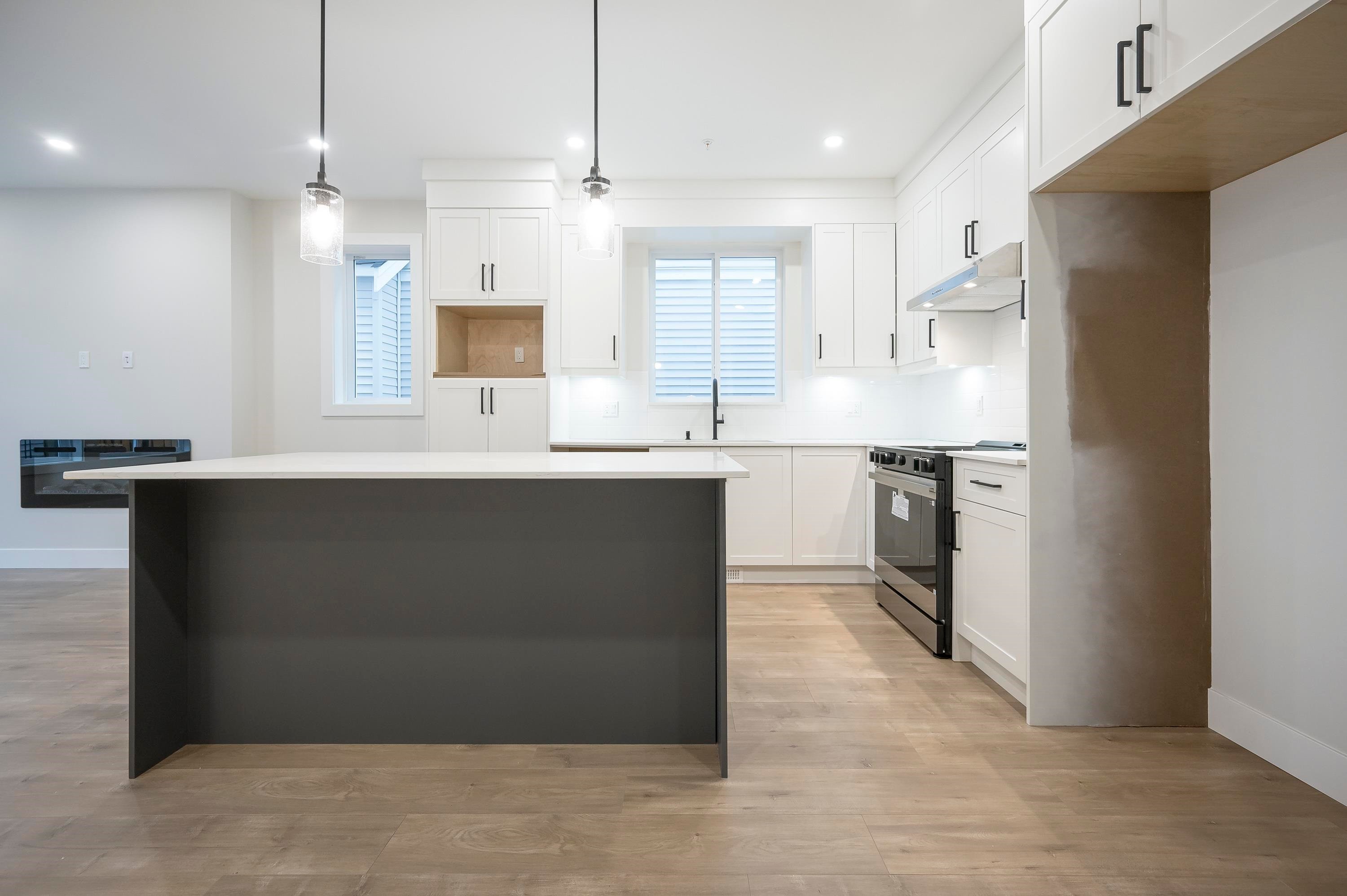 









20516


76a

Avenue,
Langley,




BC
V2Y 3T1

