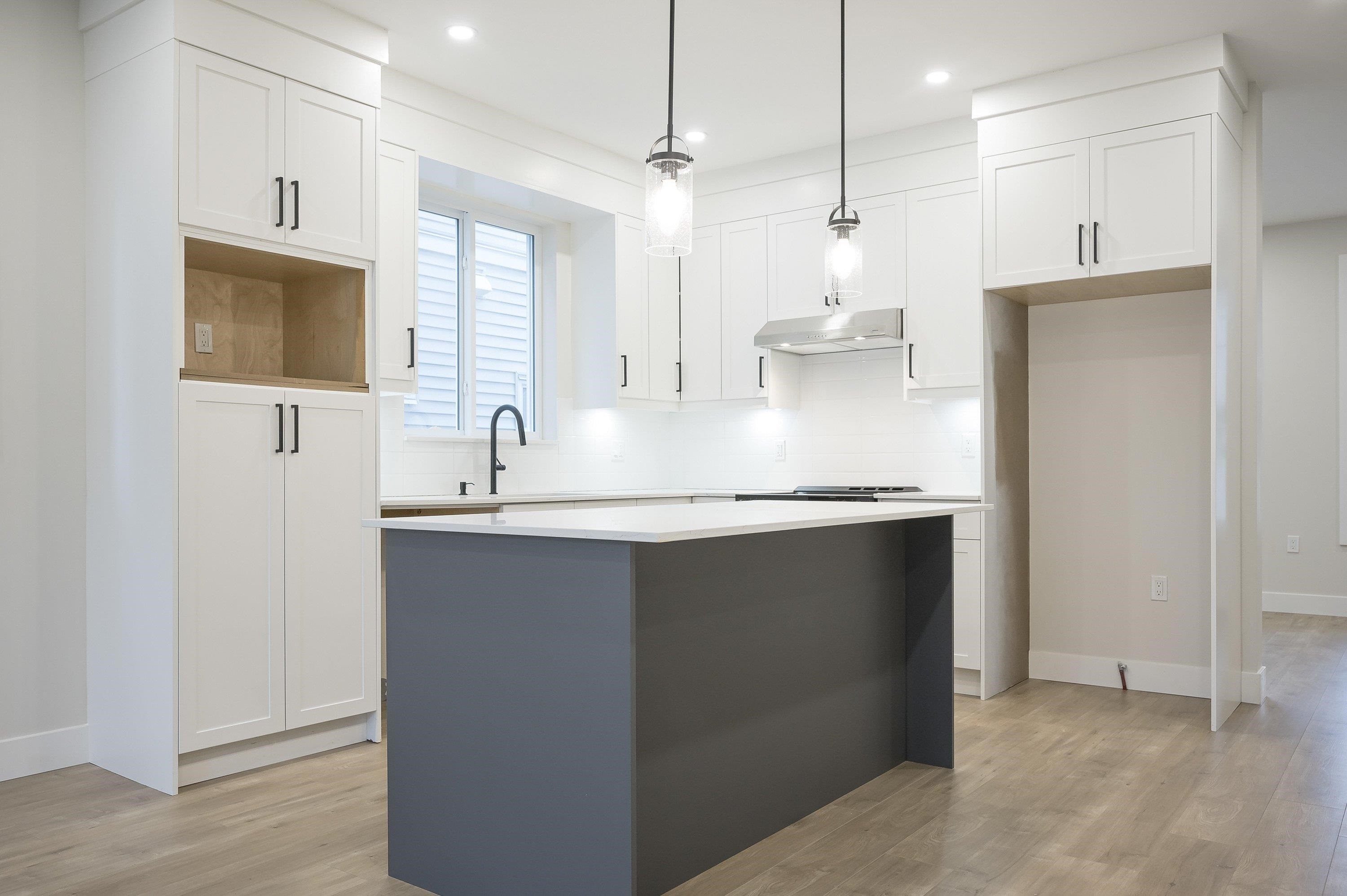 









20516


76a

Avenue,
Langley,




BC
V2Y 3T1

