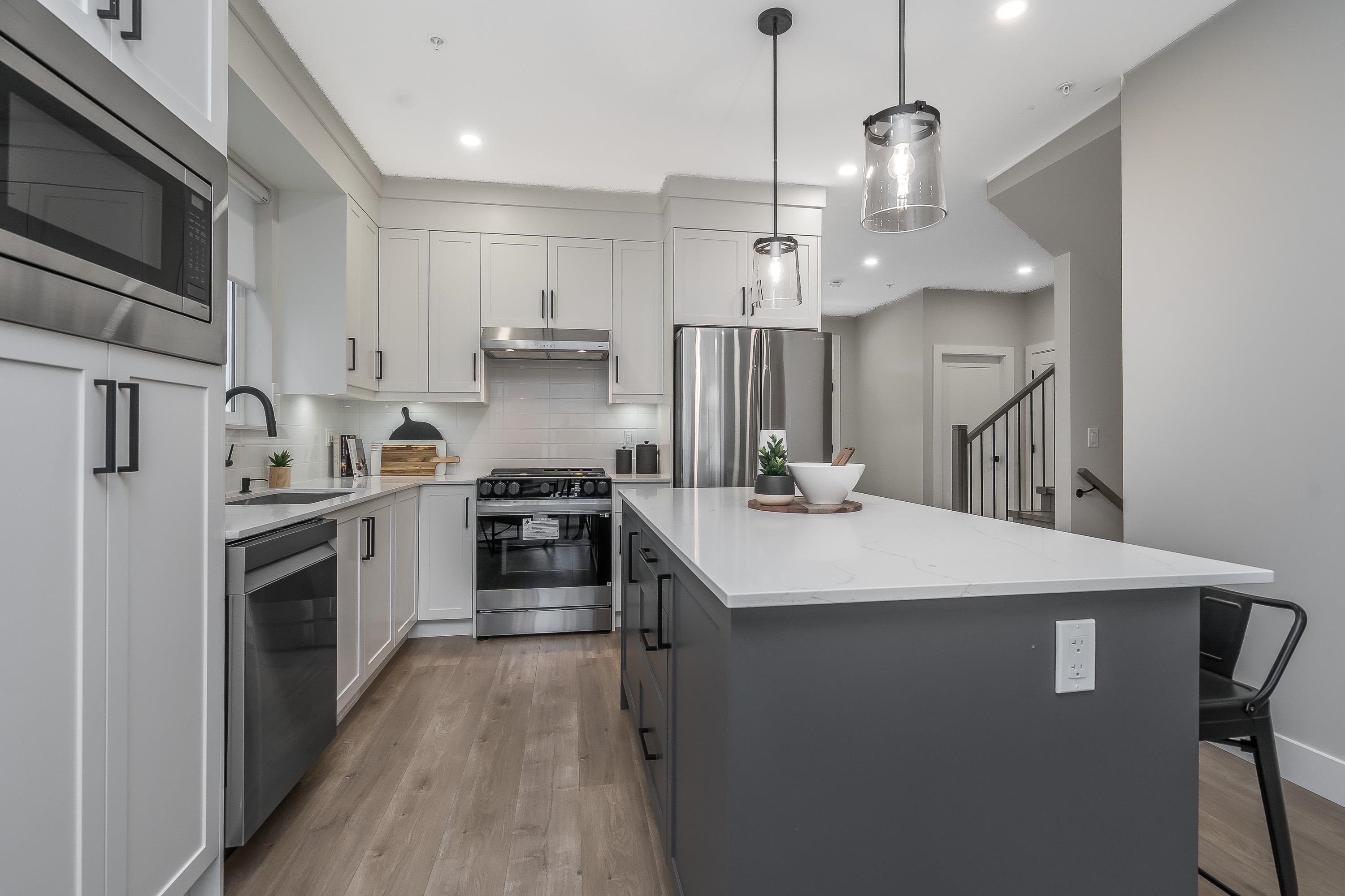 









20517


76

Avenue,
Langley,




BC
V2Y 3T1

