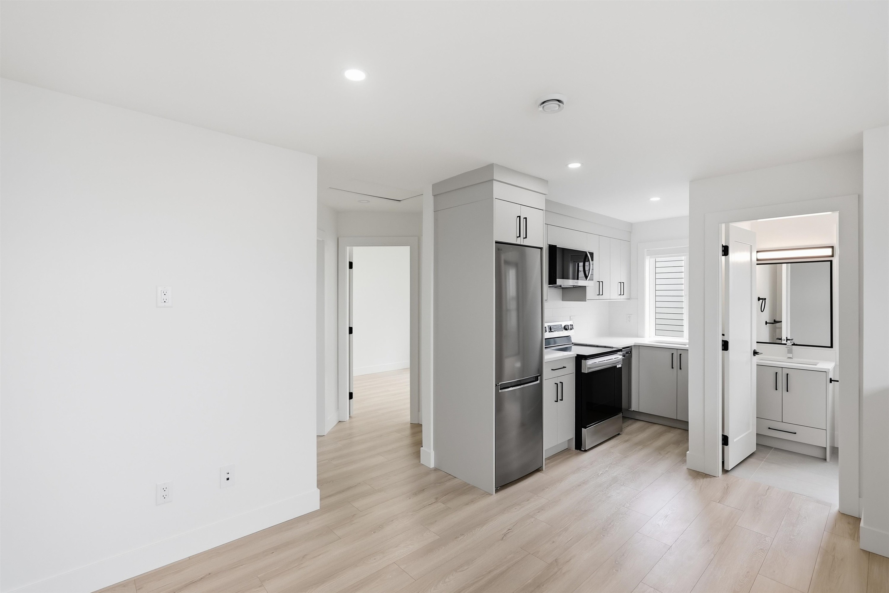 









9312


Ebor

Road,
Delta,




BC
V4C 3K7


