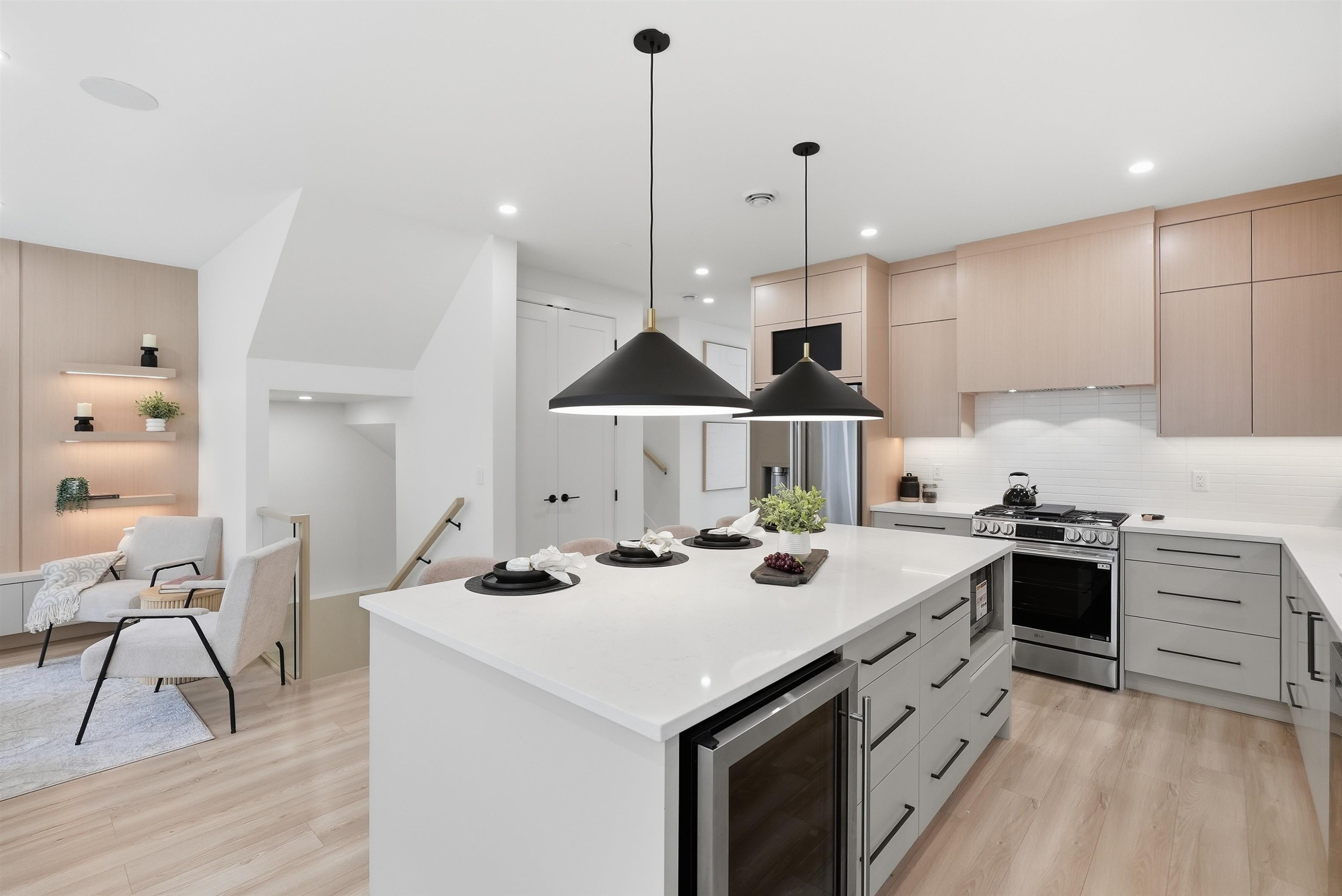 









9312


Ebor

Road,
Delta,




BC
V4C 3K7


