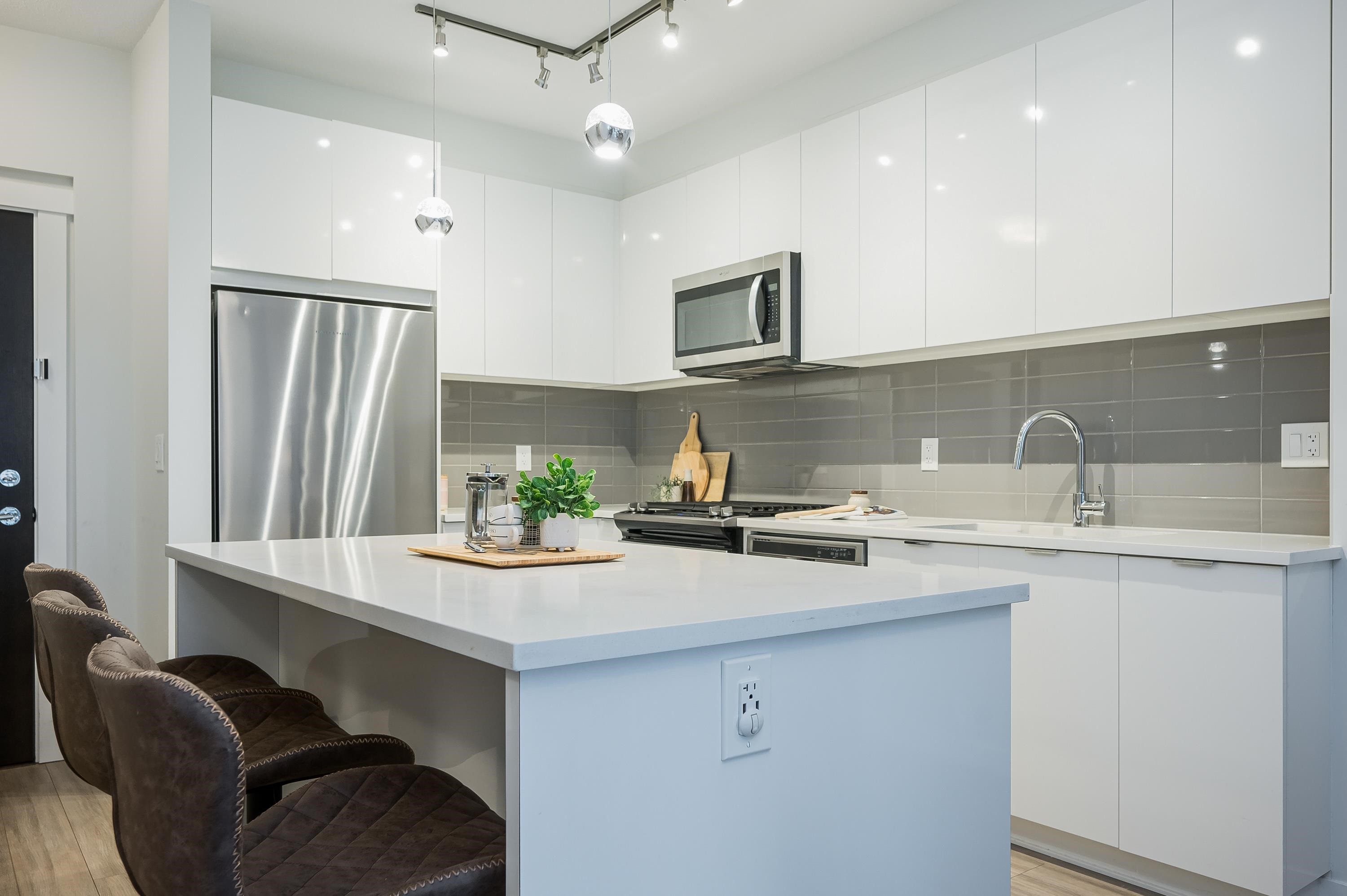 









8150


207

Street, A216,
Langley,




BC
V2Y 4J2

