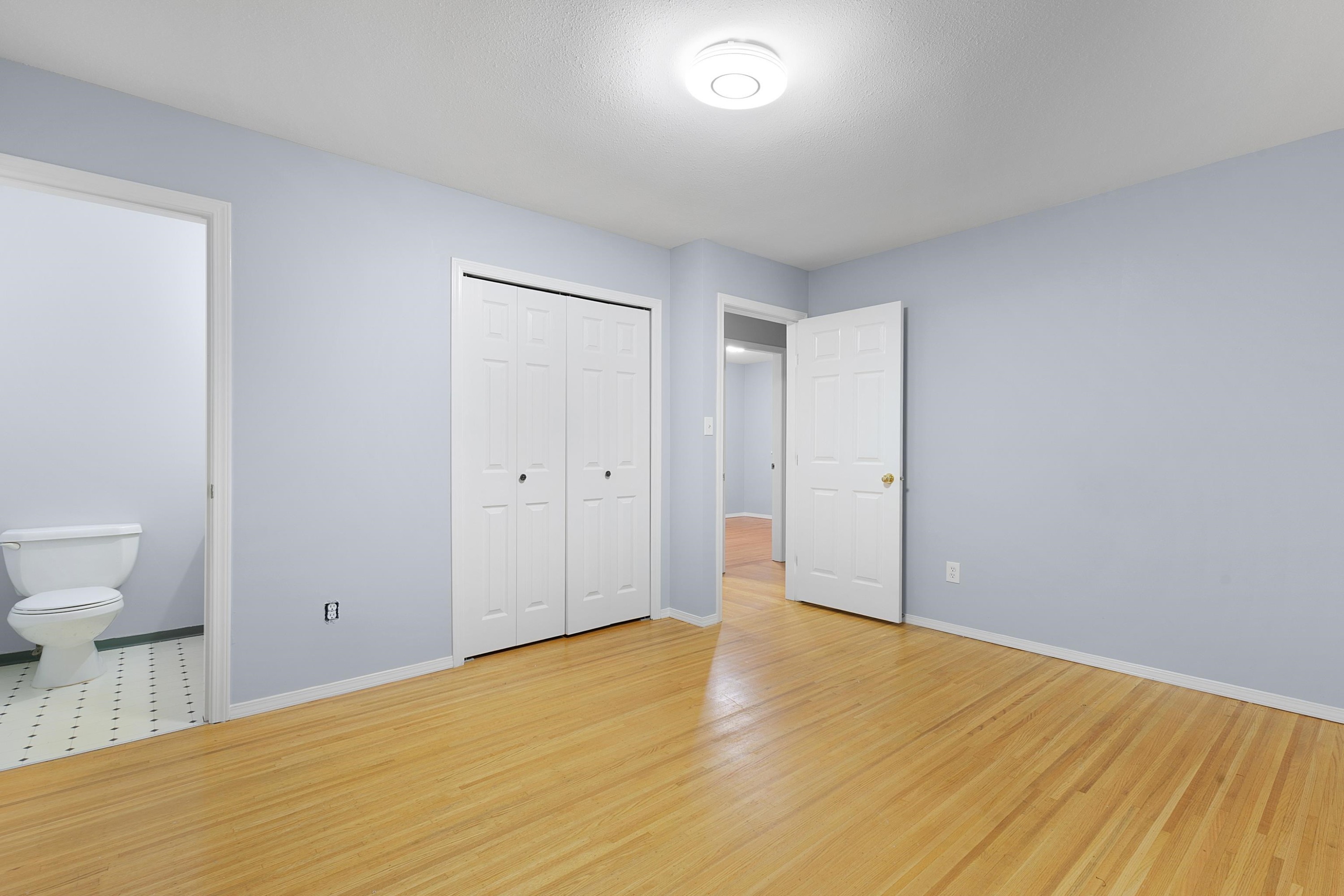 









13786


Grosvenor

Road,
Surrey,




BC
V3R 5E7

