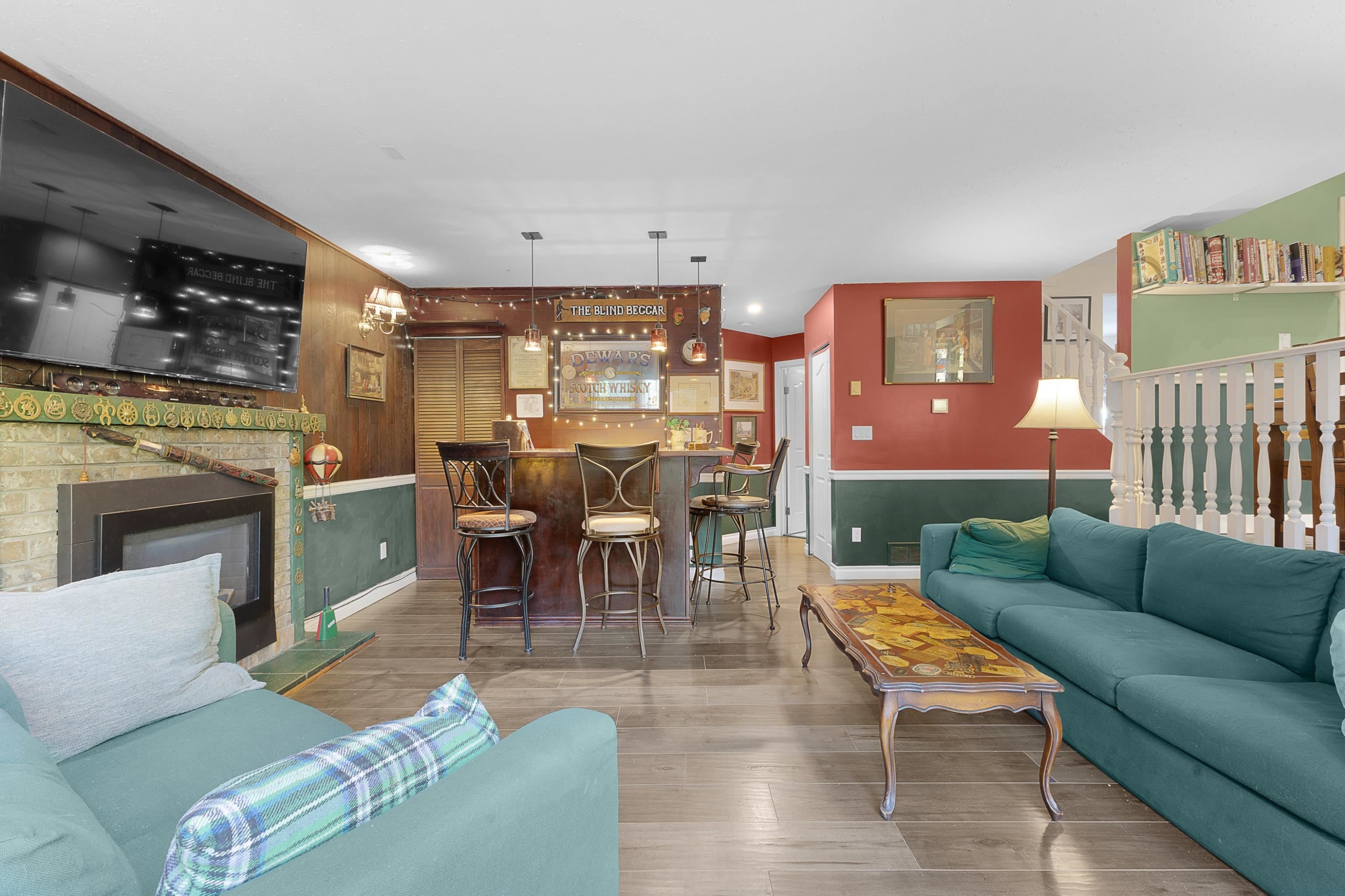 









13385


60

Avenue,
Surrey,




BC
V3X 2M1

