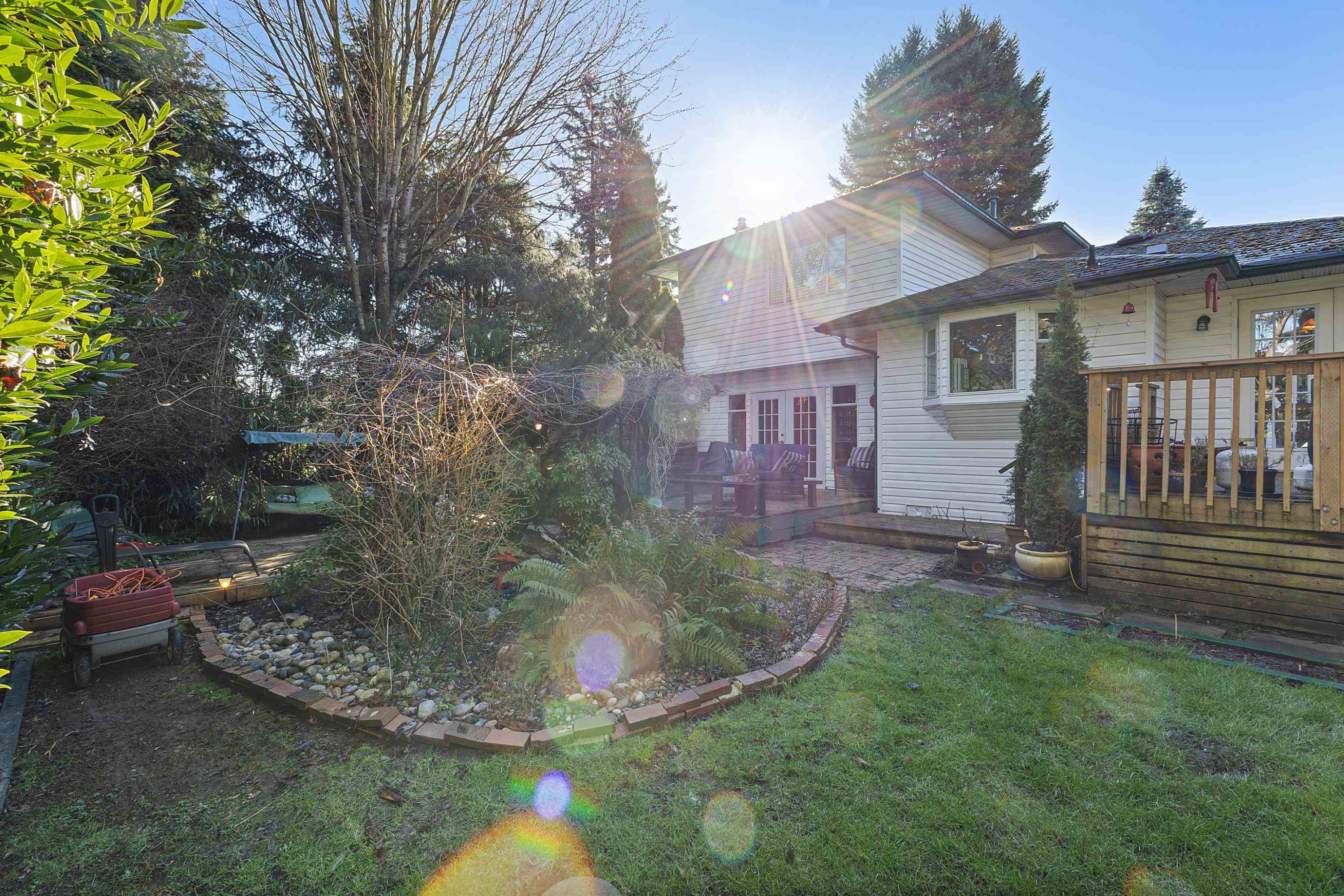 









13385


60

Avenue,
Surrey,




BC
V3X 2M1

