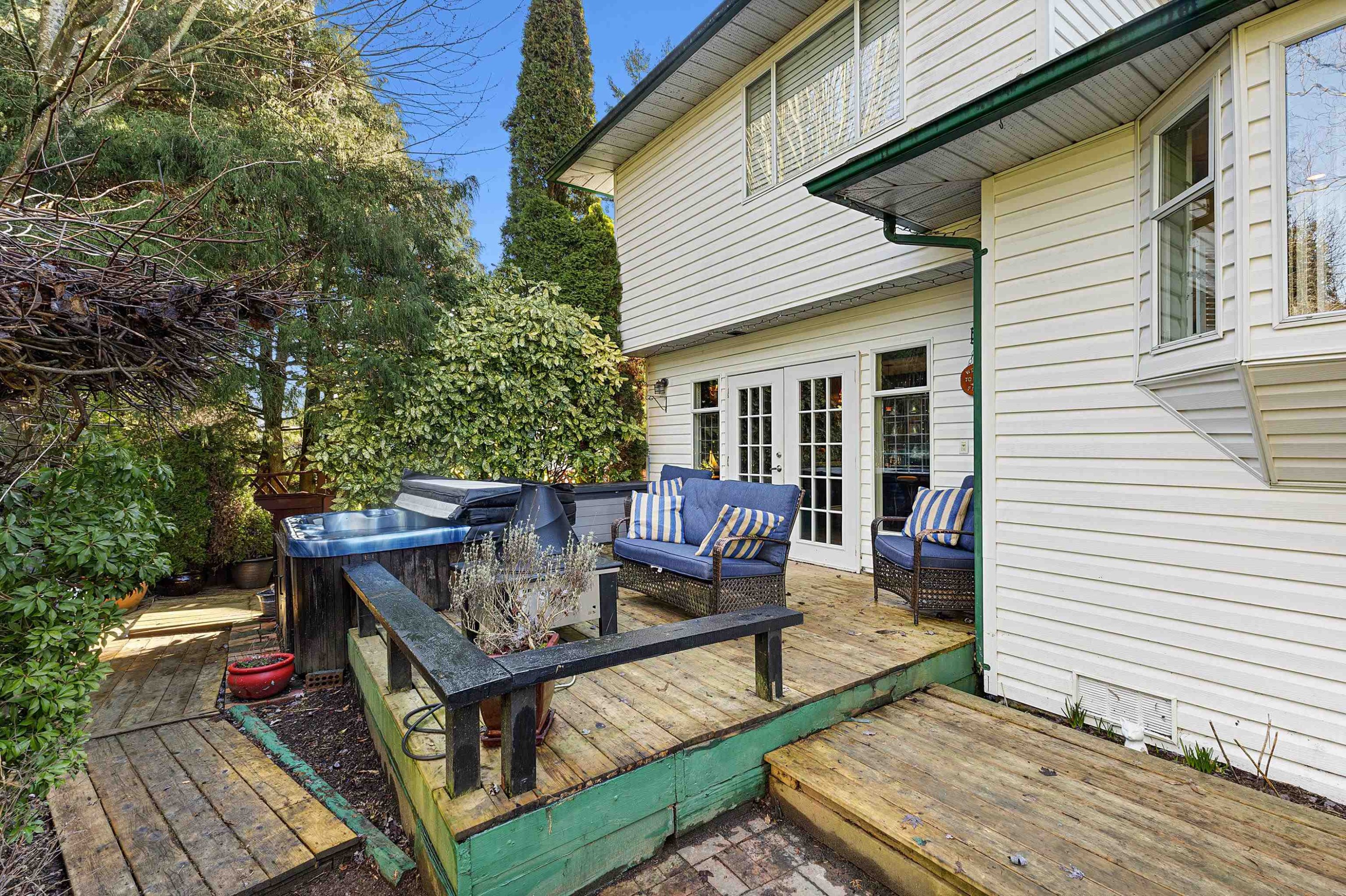 









13385


60

Avenue,
Surrey,




BC
V3X 2M1

