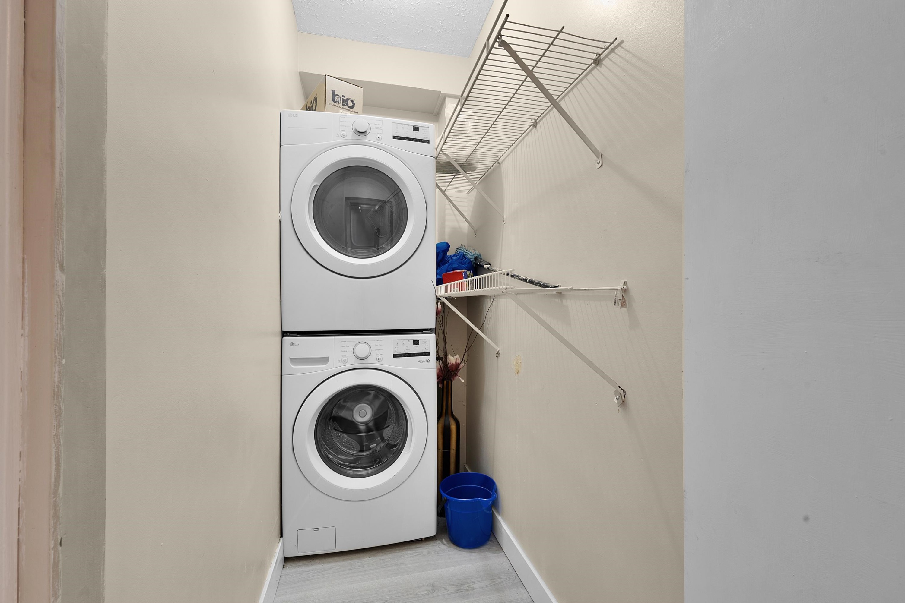 









13385


60

Avenue,
Surrey,




BC
V3X 2M1

