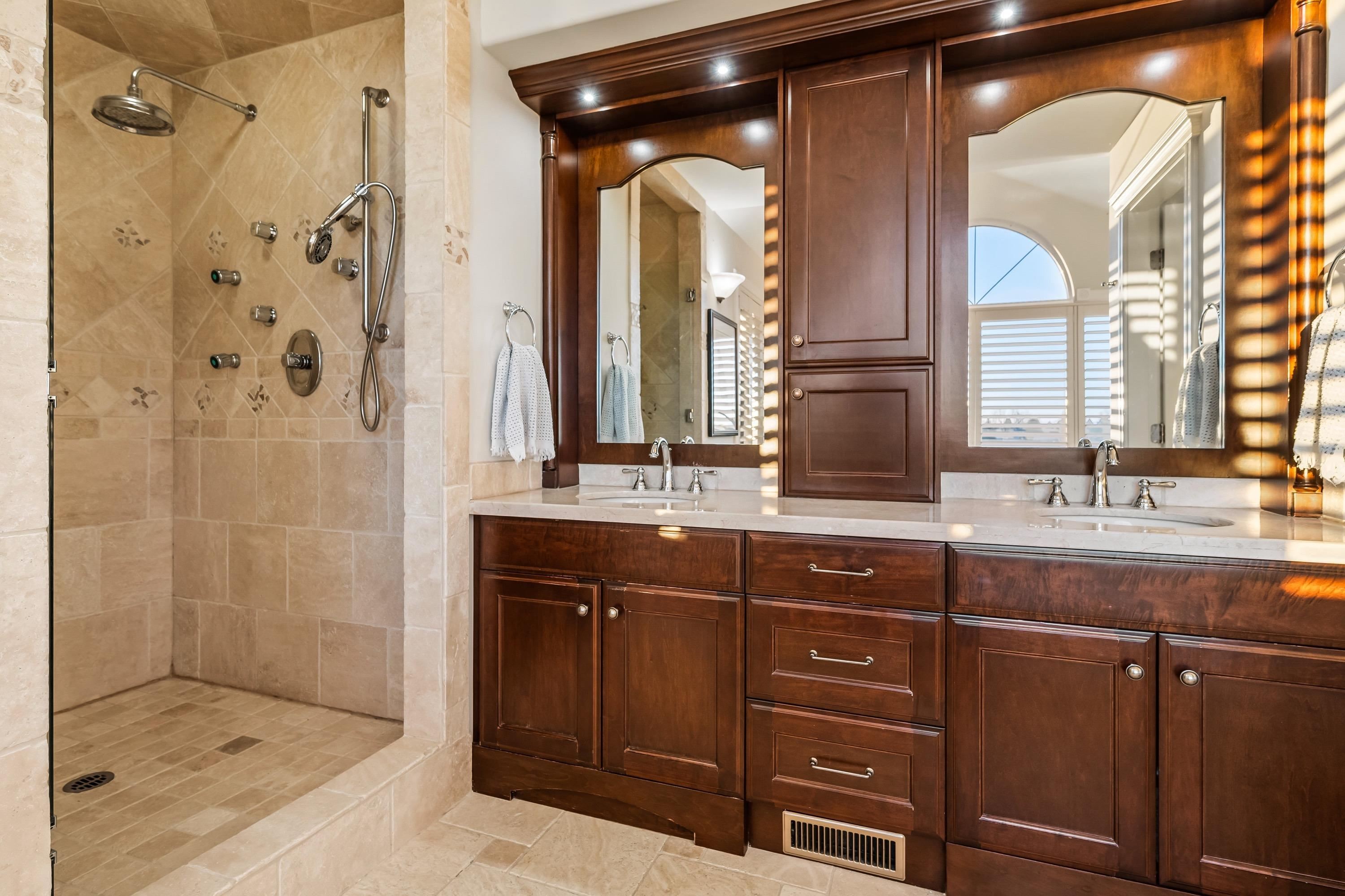 









2405


Cranberry

Court,
Abbotsford,




BC
V3G 2W8

