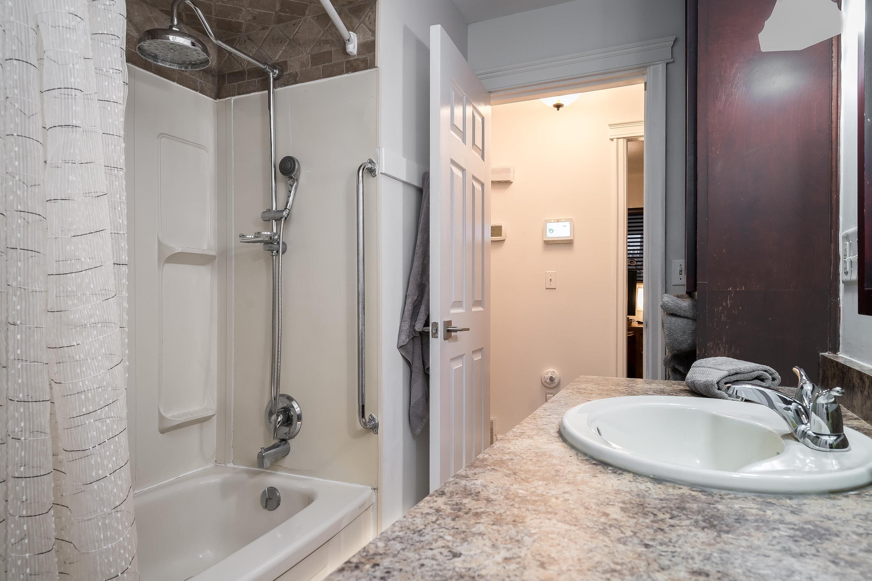 









32306


Marshall

Road,
Abbotsford,




BC
V2T 1A4

