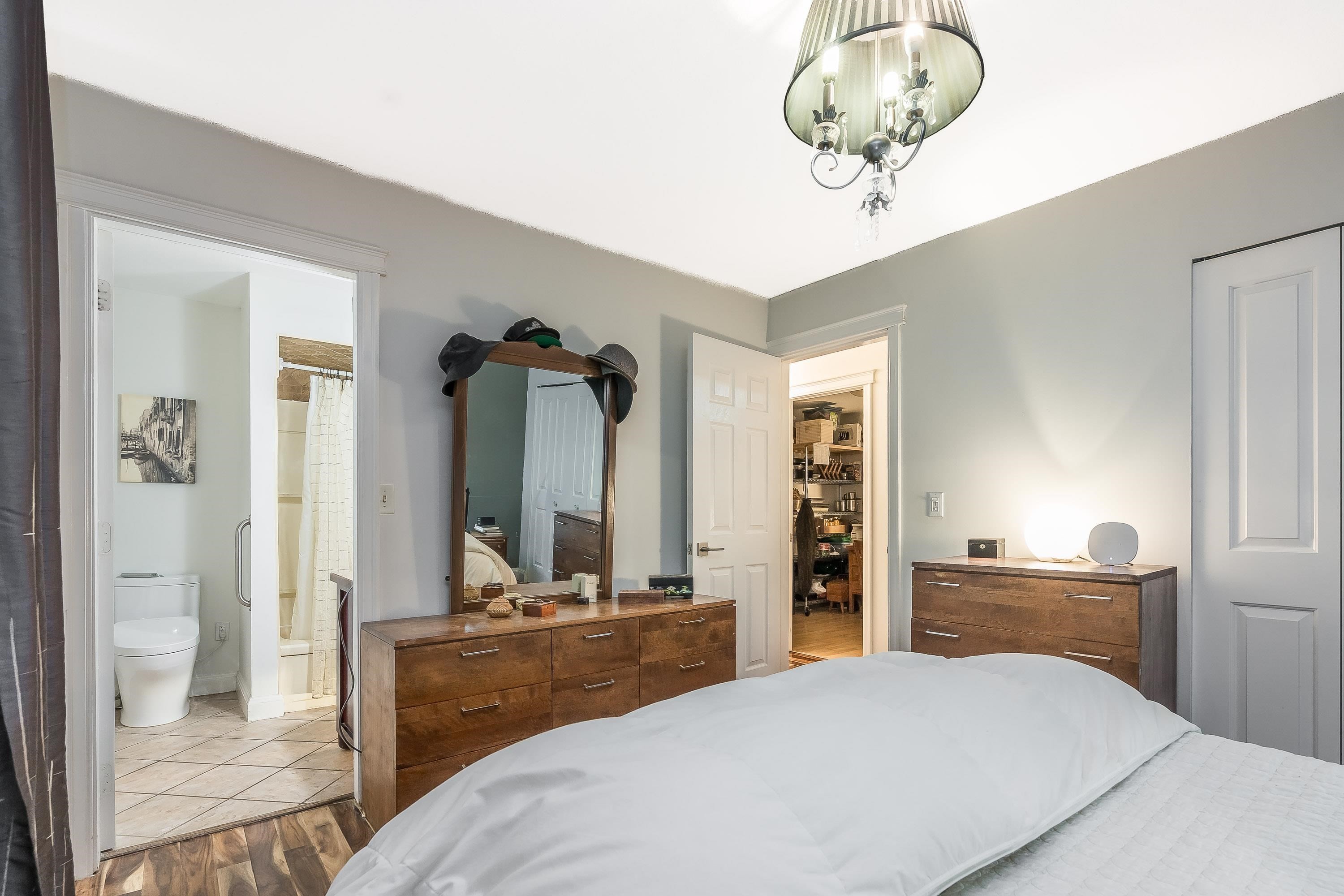 









32306


Marshall

Road,
Abbotsford,




BC
V2T 1A4

