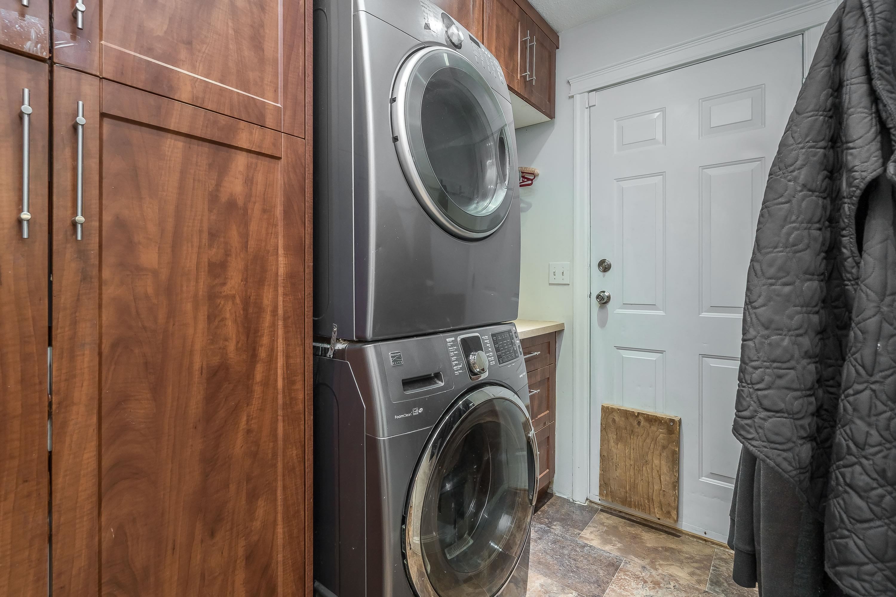 









32306


Marshall

Road,
Abbotsford,




BC
V2T 1A4

