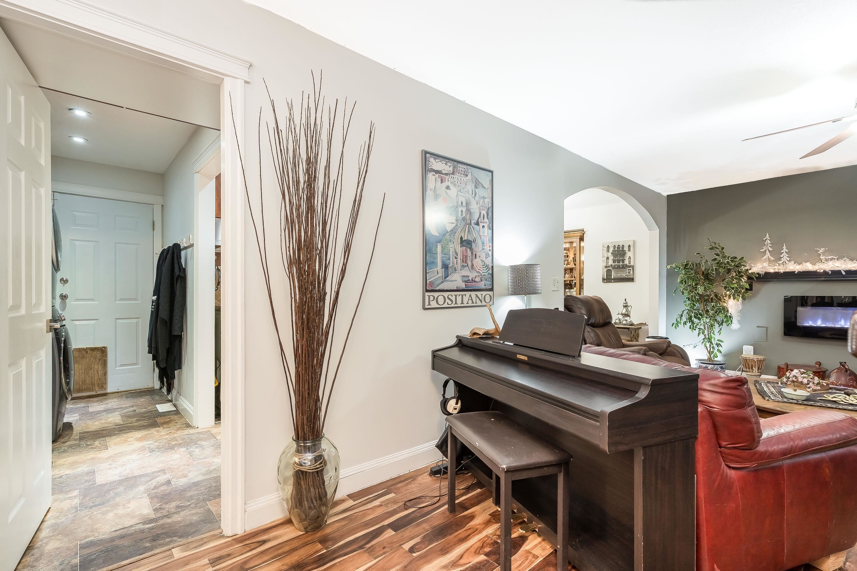 









32306


Marshall

Road,
Abbotsford,




BC
V2T 1A4

