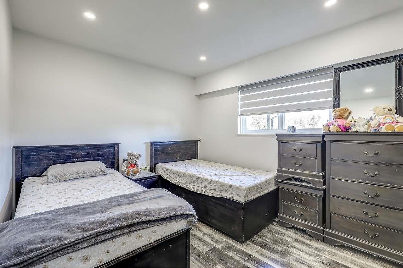 









11467


87

Avenue,
Delta,




BC
V4C 2Z6

