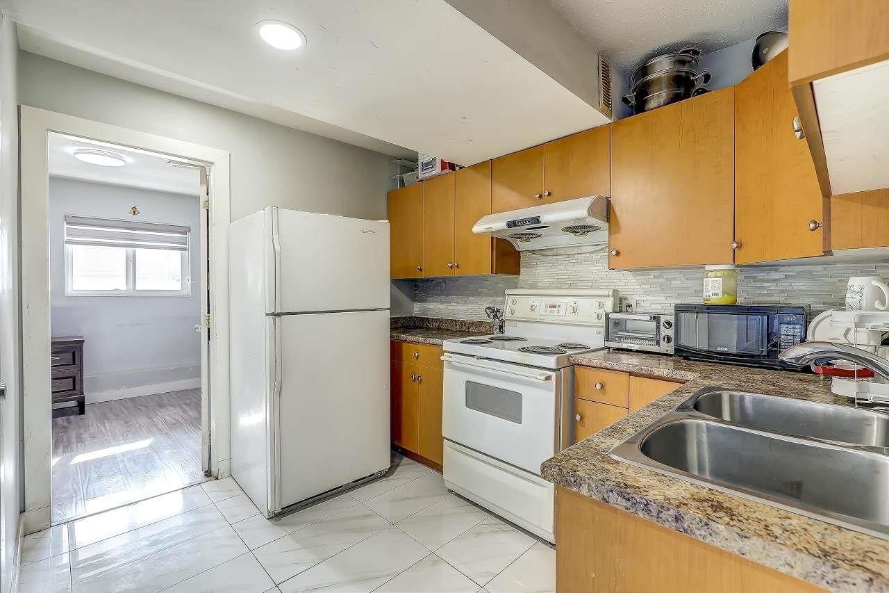 









11467


87

Avenue,
Delta,




BC
V4C 2Z6

