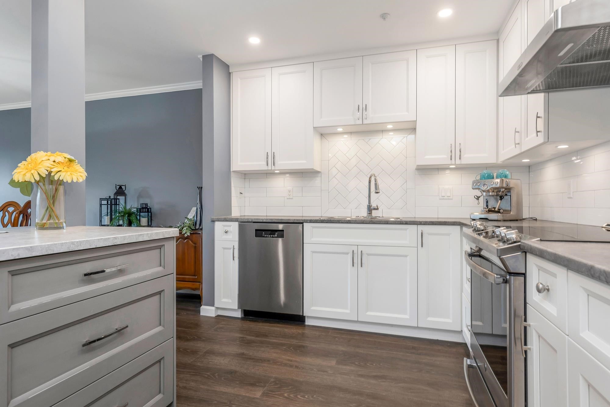 









2451


Gladwin

Road, 225,
Abbotsford,




BC
V2T 3N8

