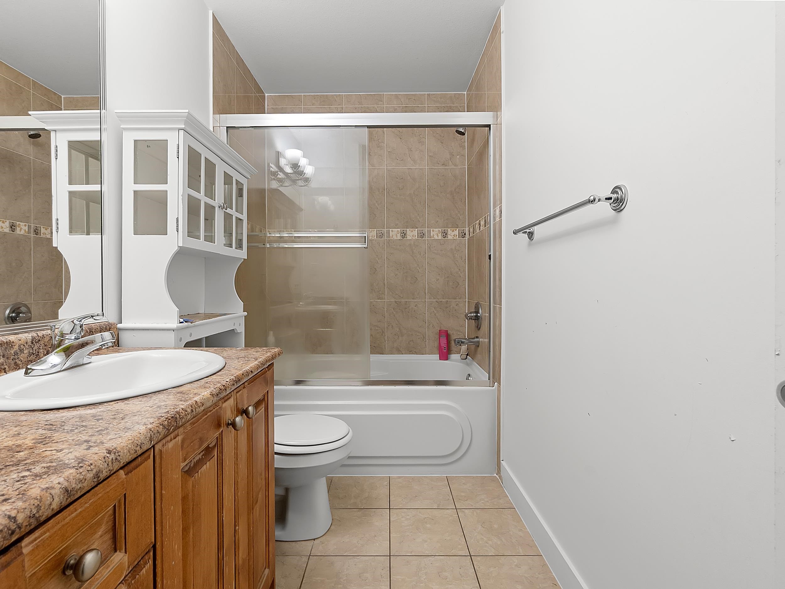 









7908


117

Street,
Delta,




BC
V4C 6A5

