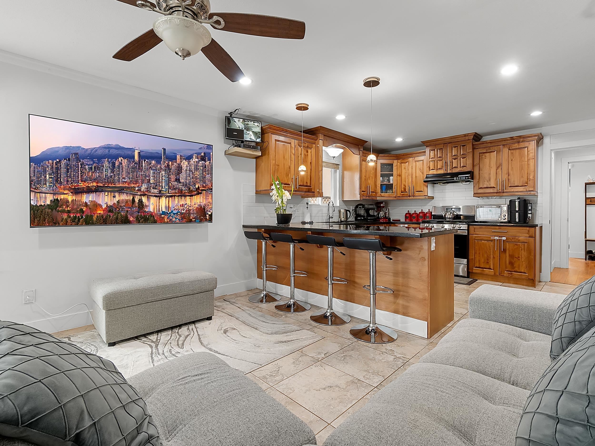 









7908


117

Street,
Delta,




BC
V4C 6A5

