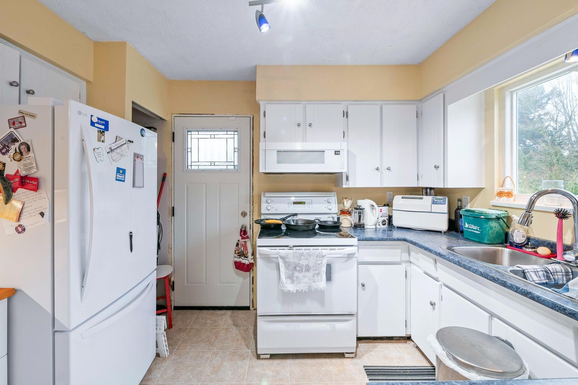 









8625


Margate

Place,
Surrey,




BC
V3S 5B3

