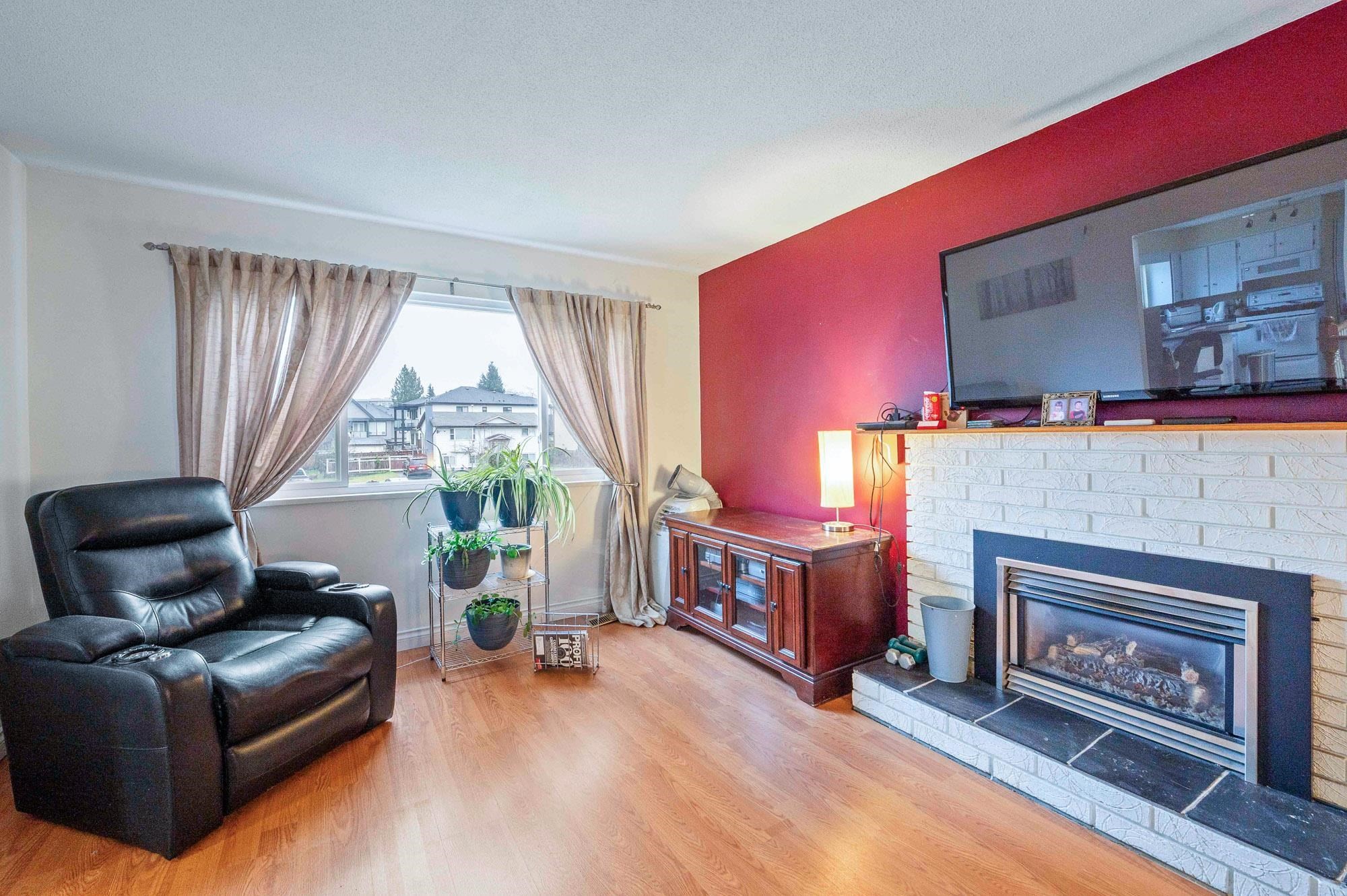 









8625


Margate

Place,
Surrey,




BC
V3S 5B3

