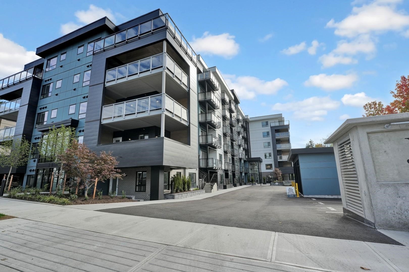 









33886


Pine

Street, 100,
Abbotsford,




BC
V2S 0N9

