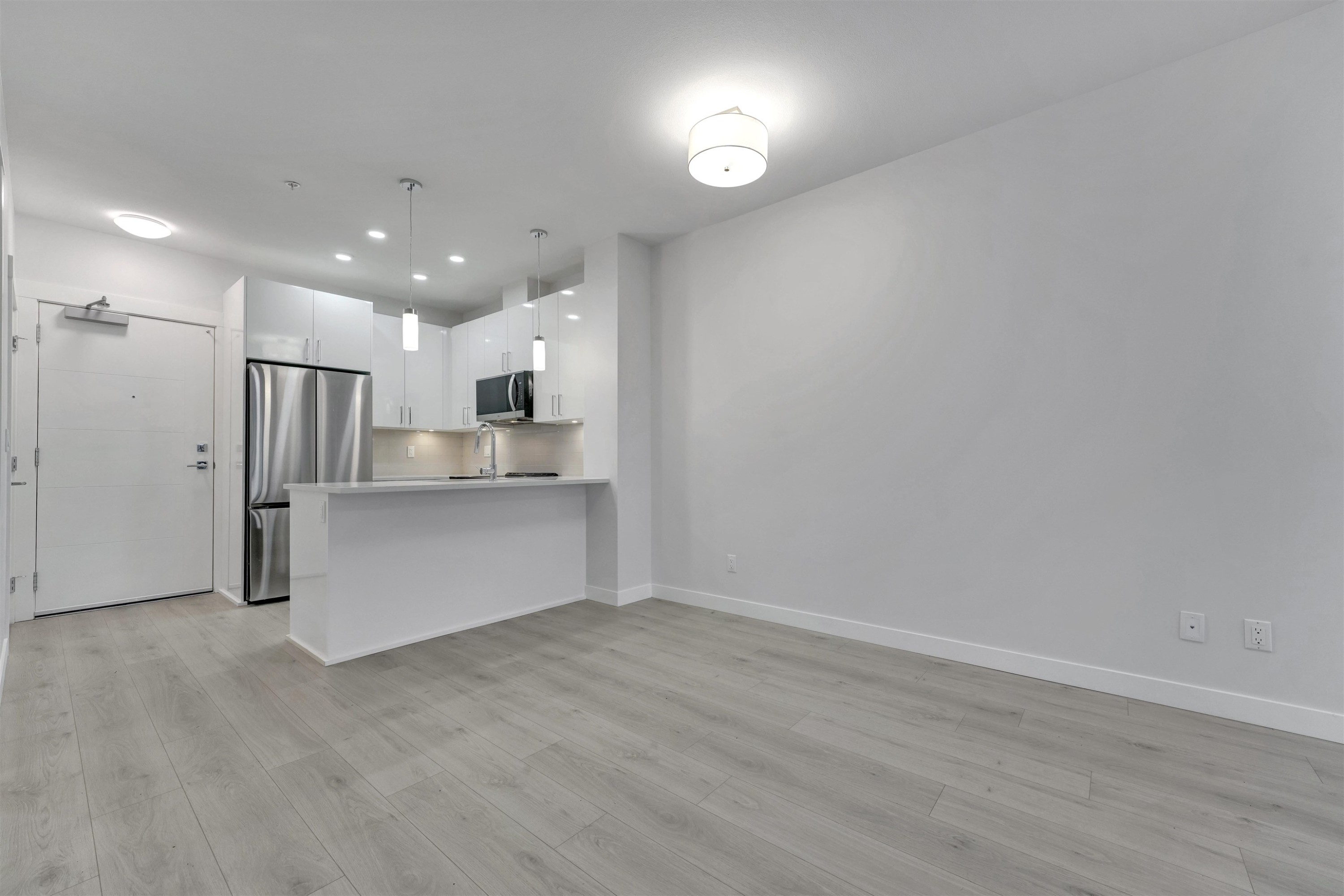









33886


Pine

Street, 100,
Abbotsford,




BC
V2S 0N9

