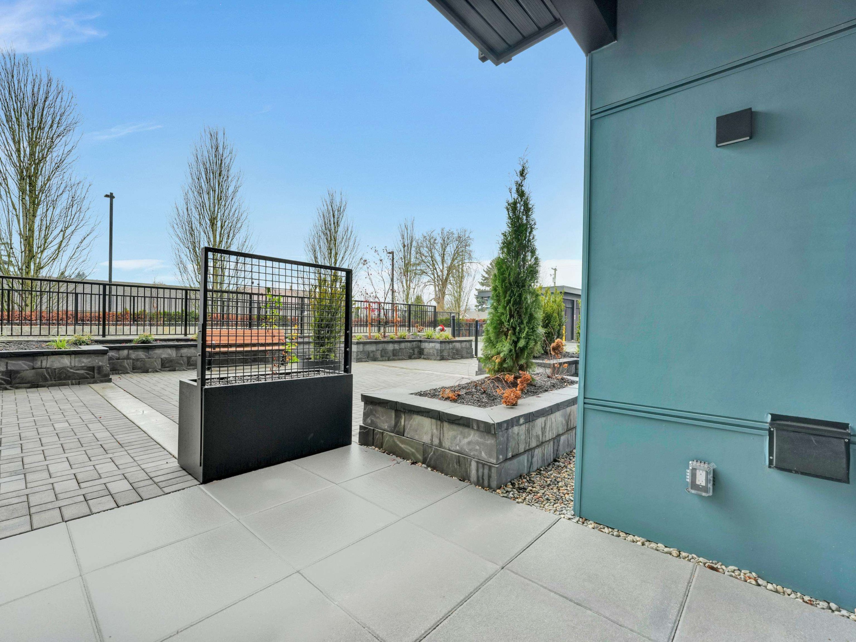 









33886


Pine

Street, 100,
Abbotsford,




BC
V2S 0N9

