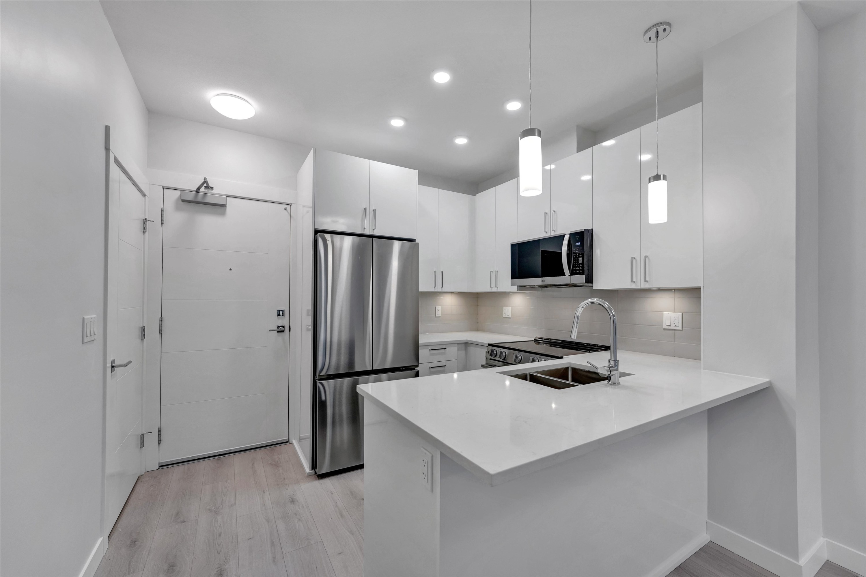 









33886


Pine

Street, 100,
Abbotsford,




BC
V2S 0N9

