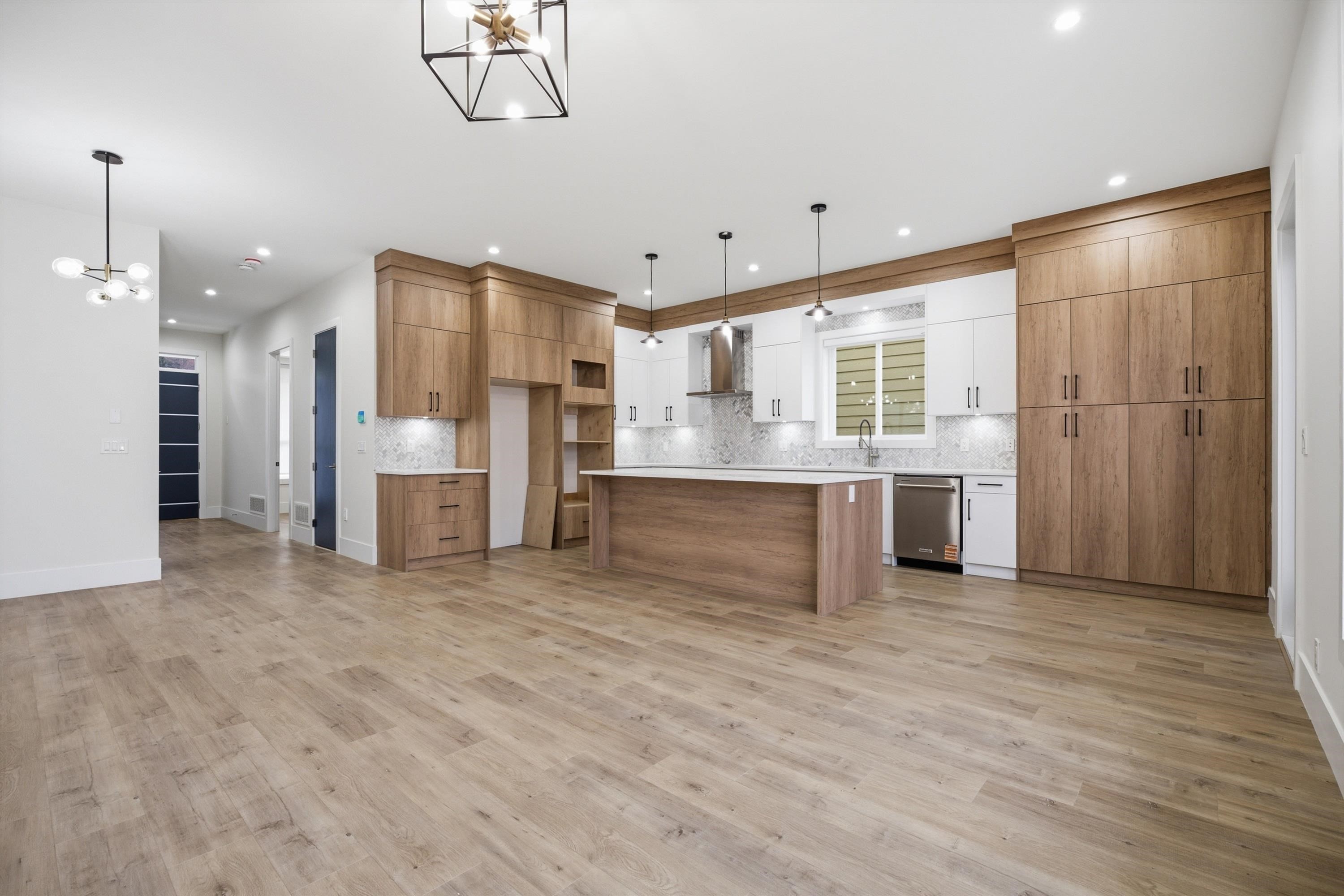 









17130


1

Avenue,
Surrey,




BC
V3Z 9R2

