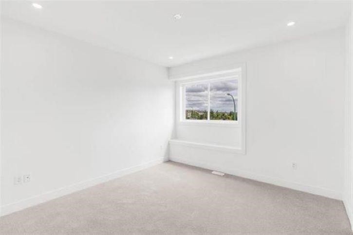 









19415


70

Avenue,
Surrey,




BC
V4N 1N2

