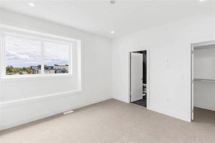 









19415


70

Avenue,
Surrey,




BC
V4N 1N2

