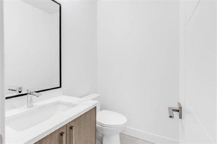 









19415


70

Avenue,
Surrey,




BC
V4N 1N2

