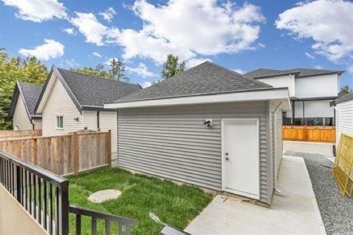 









19415


70

Avenue,
Surrey,




BC
V4N 1N2

