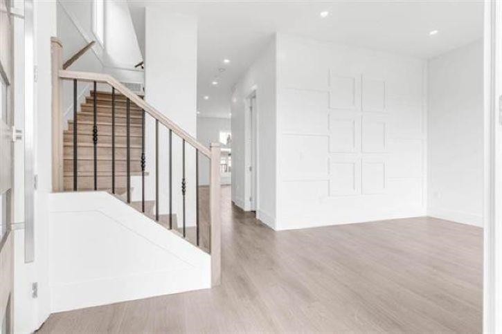 









19415


70

Avenue,
Surrey,




BC
V4N 1N2

