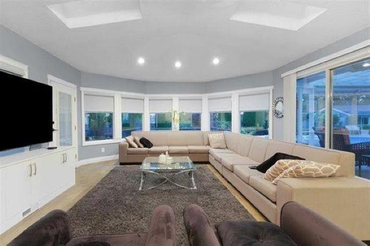 









18244


54

Avenue,
Surrey,




BC
V3S 7Z1

