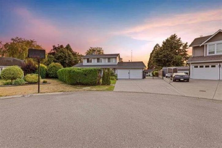 









18244


54

Avenue,
Surrey,




BC
V3S 7Z1

