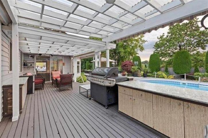 









18244


54

Avenue,
Surrey,




BC
V3S 7Z1

