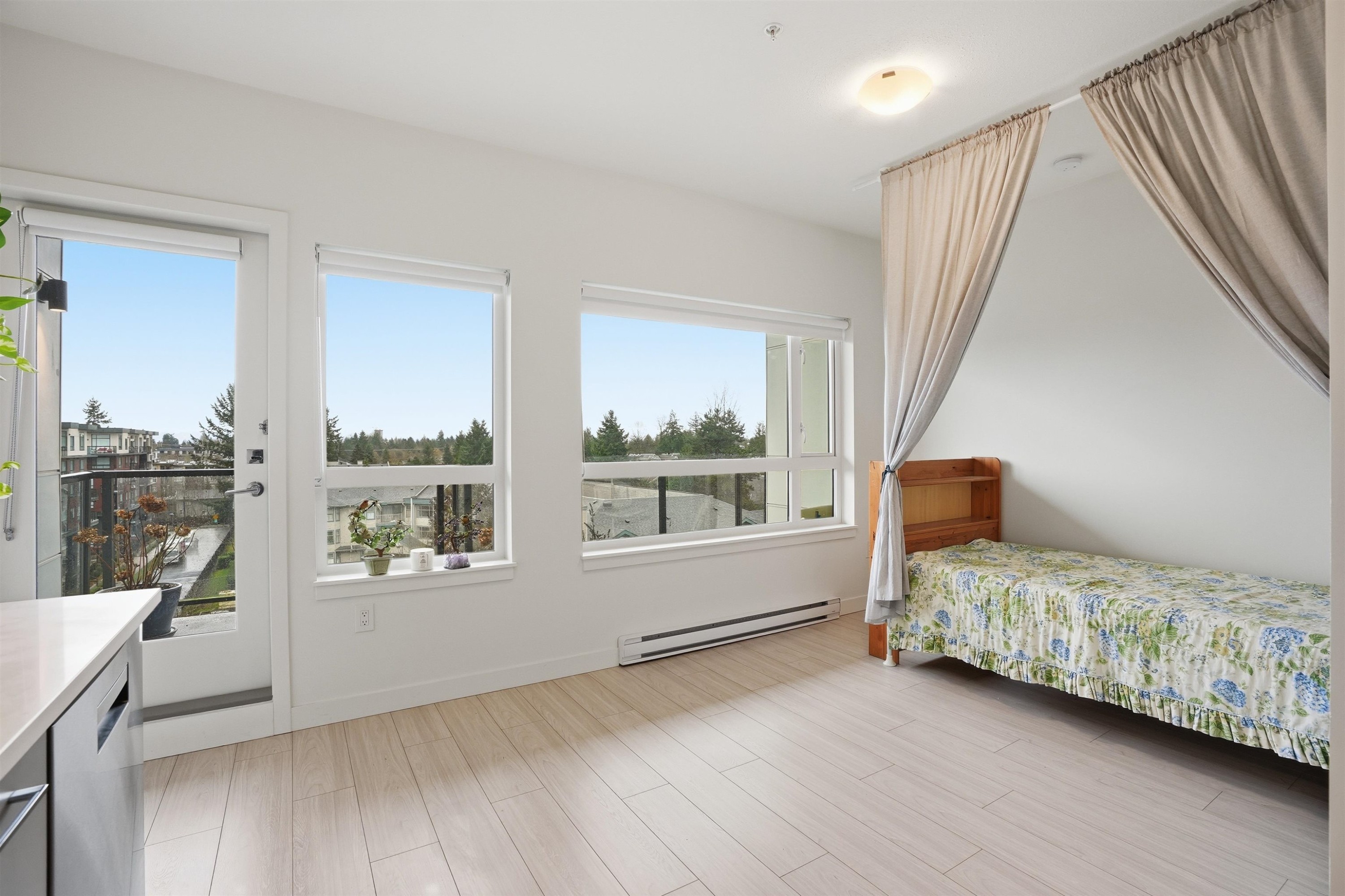 









10777


138

Street, 604,
Surrey,




BC
V3T 0T5

