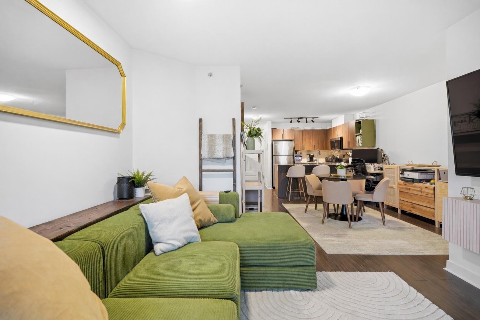 









8929


202

Street, A403,
Langley,




BC
V1M 0B4

